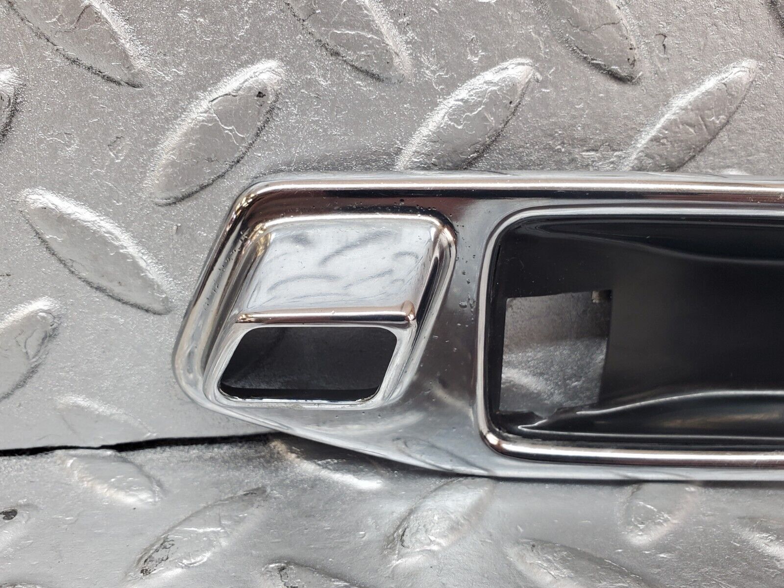 44407 Mercedes-Benz W123 280E Chrome Frame For Door Opener Left 1167660111