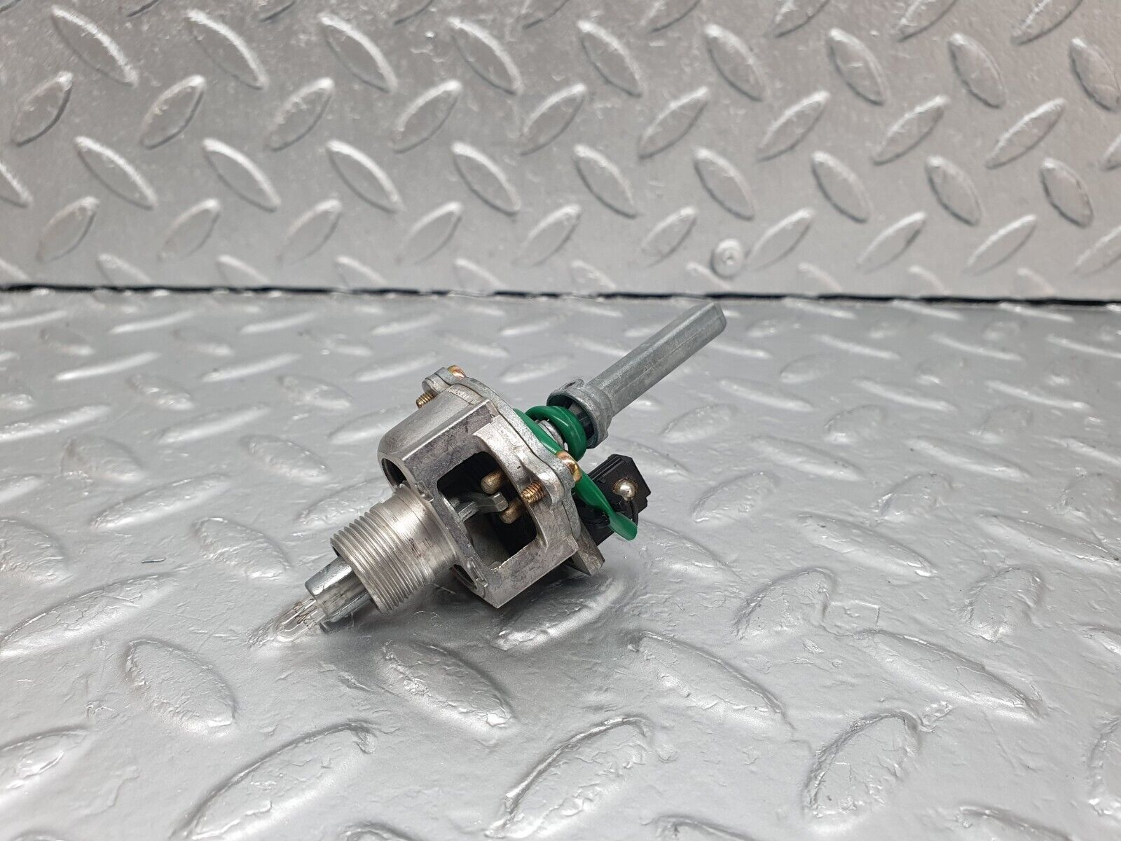 42900 Mercedes-Benz W201 190 2.0L Heater Control Switch