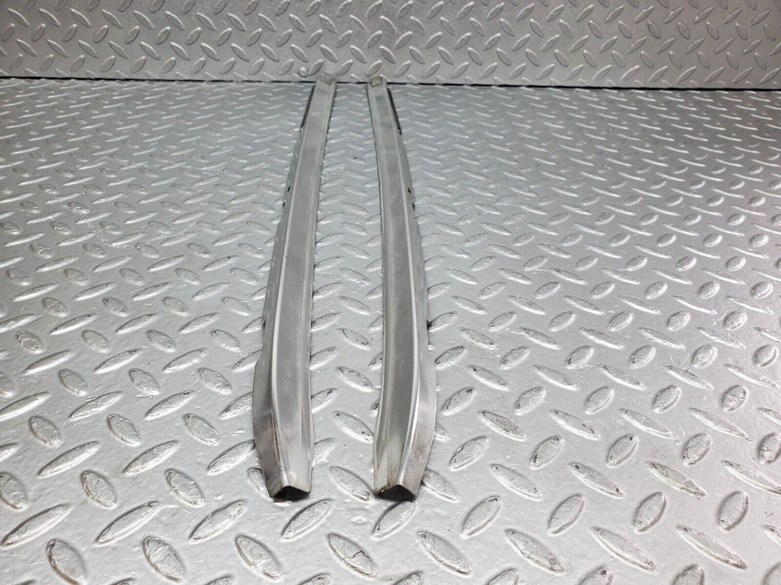 45812 Mercedes-Benz W126 420SE A Pillar Chrome Moulding Trim Pair