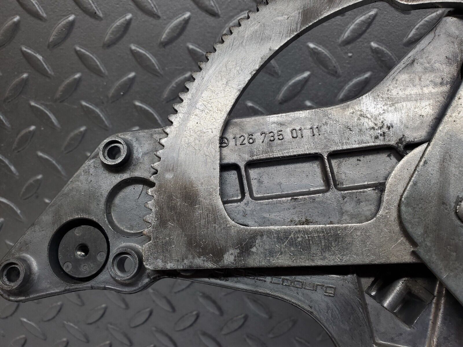 45711 Mercedes-Benz W126 420SE Rear Left Power Window Regulator 1267350111