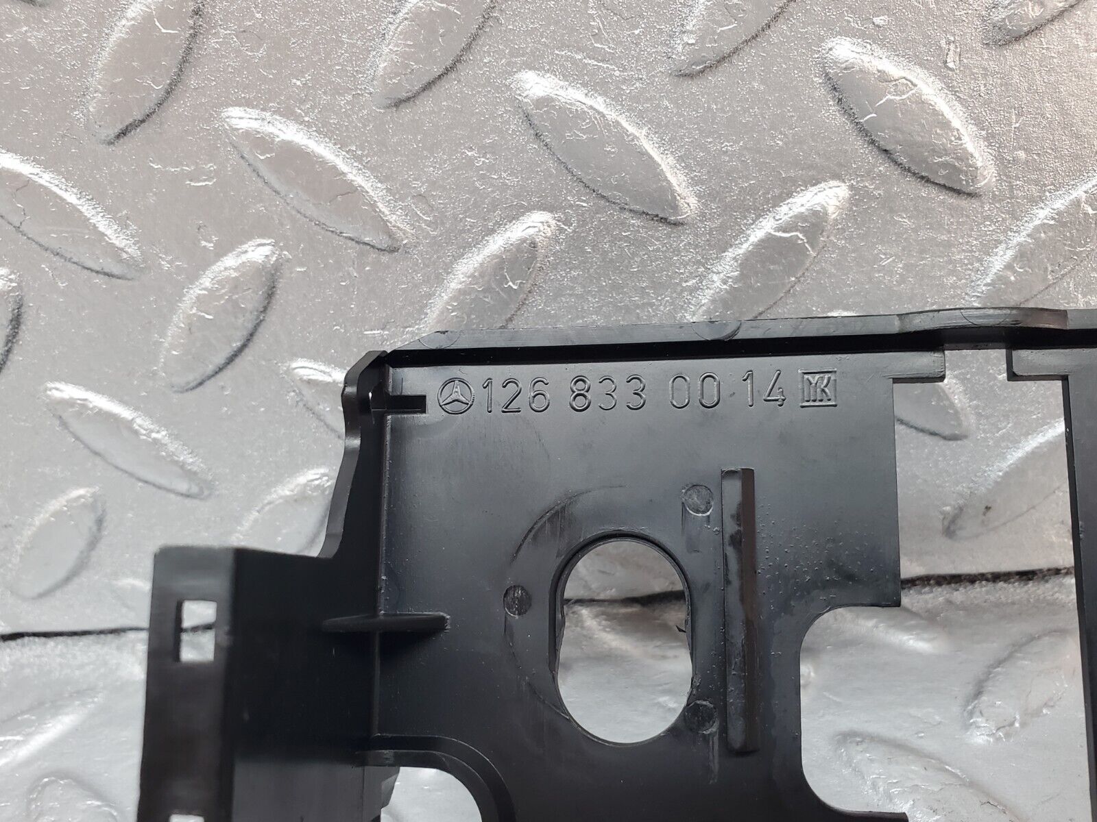 45680 Mercedes-Benz W126 420SE Heater Control Switch Bracket 1268330014