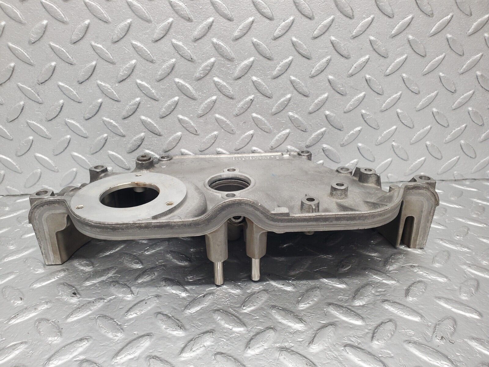 46155 Mercedes-Benz W124 280E Timing Chain Cover 1040162406