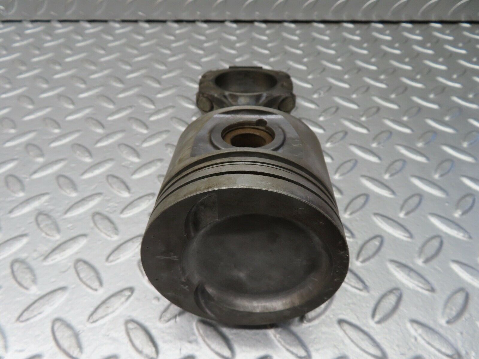 20661 Mercedes-Benz R107 450SL Piston With Connecting Rod 92.00 mm