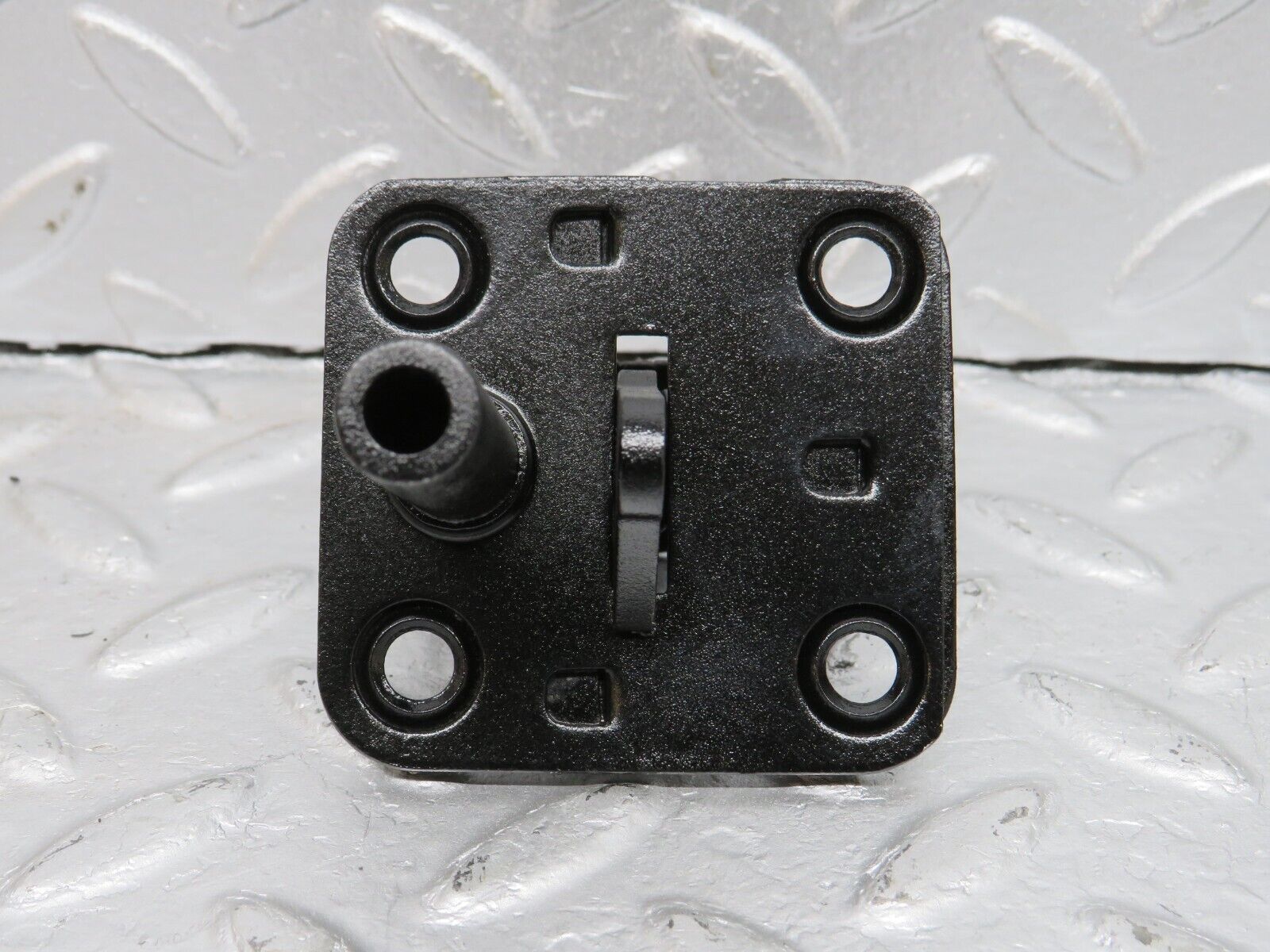 40079 Mercedes-Benz R107 350SL Bonnet Lock Catch