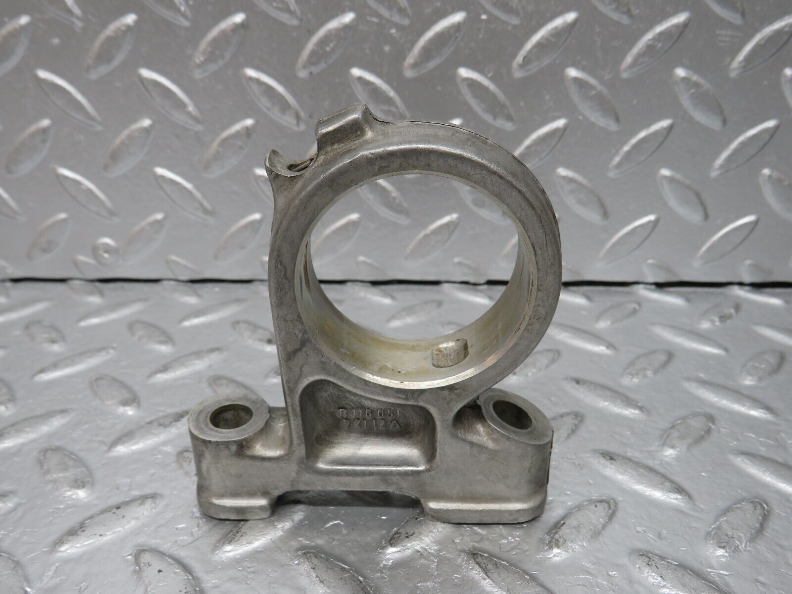 32796 Mercedes-Benz C107 R107 350 V8 Camshaft Tower Bearing 1160512112