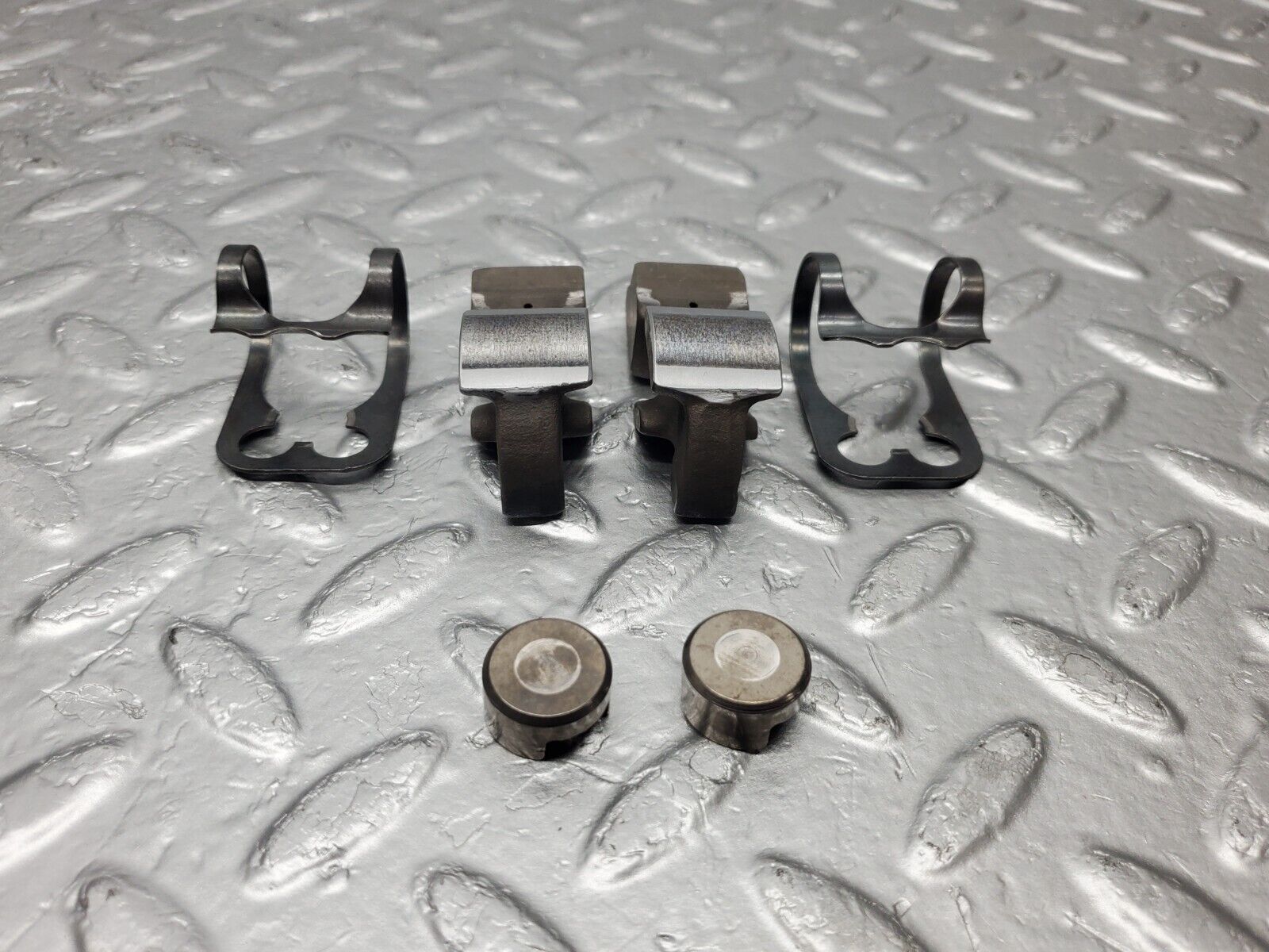 46612 Mercedes-Benz C123 280CE Coupe Valve Rocker Arm With Spring And Tappet