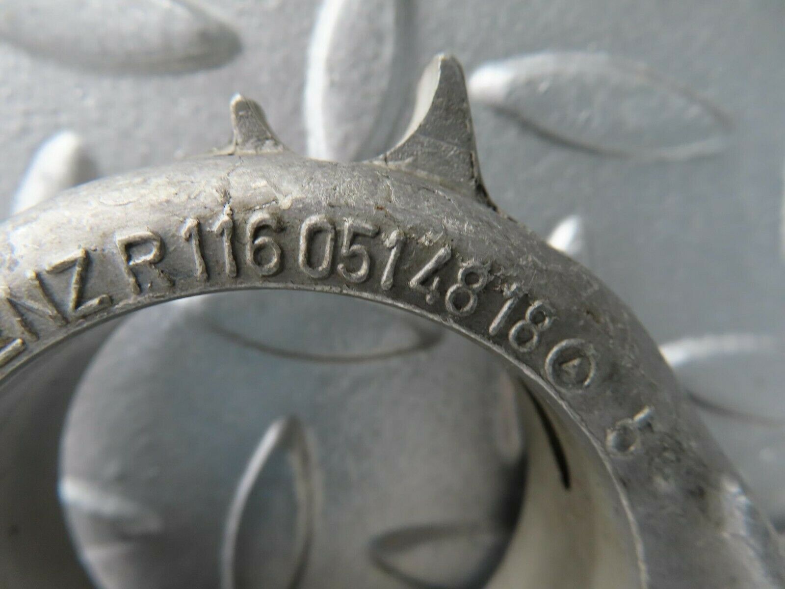 15642 Mercedes-Benz R107 450SL Camshaft Tower Bearing 1160514818