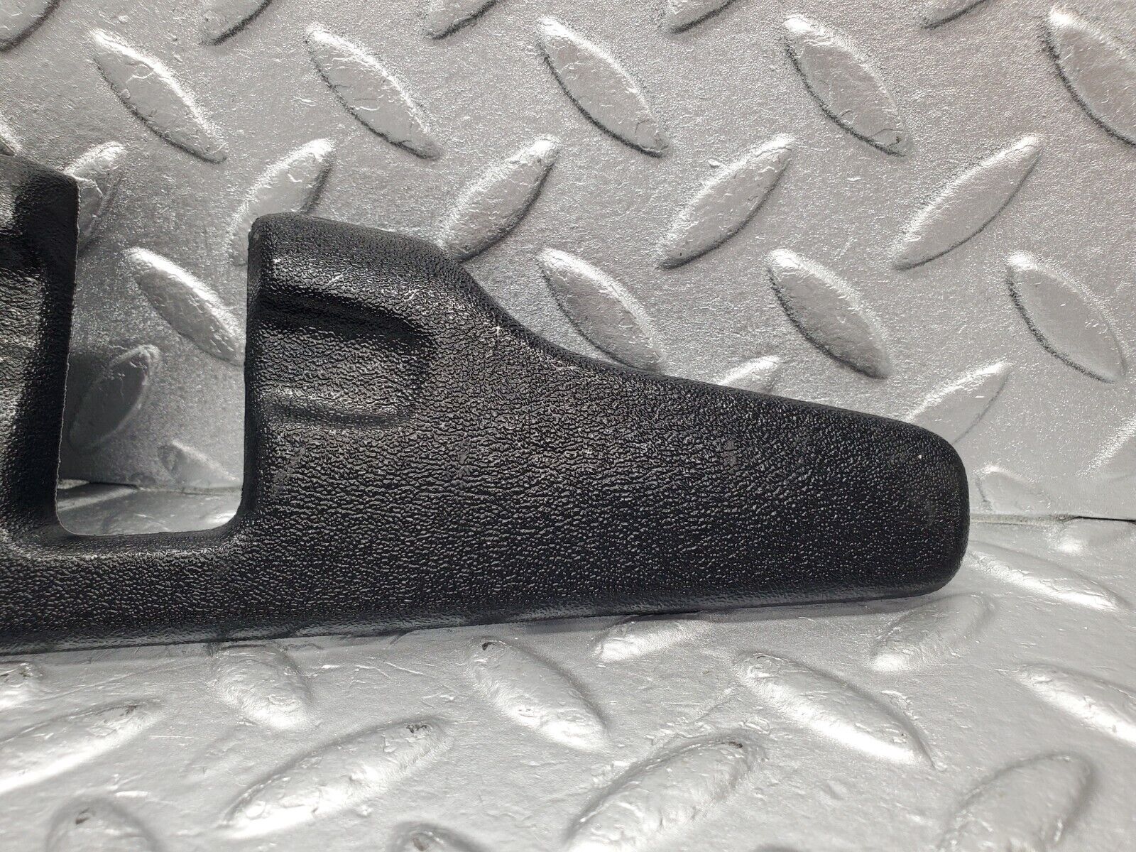 46619 Mercedes-Benz C123 280CE Coupe Front Right Seat Cover Trim Black 1239100618