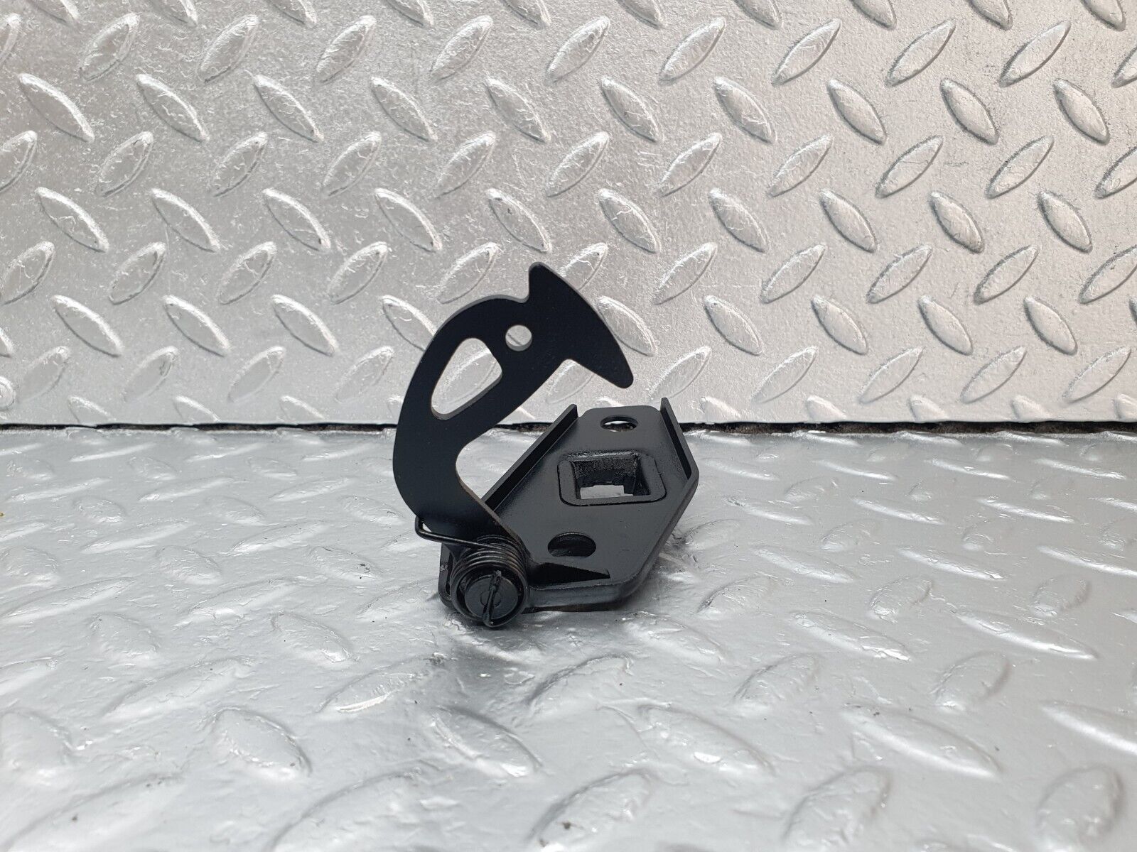 42835 Mercedes-Benz W201 190 2.0L Bonnet Safety Latch 2018800560