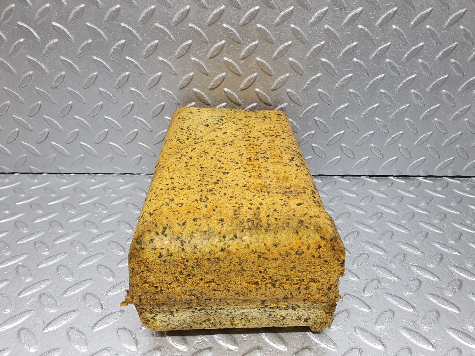 41960 Mercedes-Benz W202 C200 Central Locking Vacuum Pump Housing 2088000135