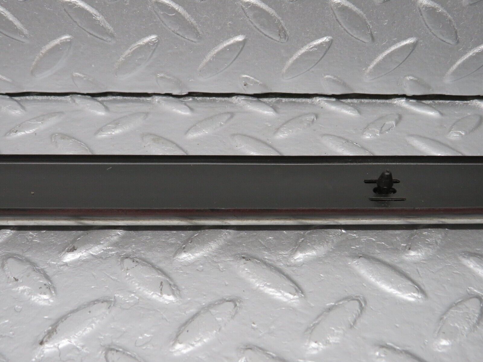 40199 Mercedes-Benz R107 Right Skirt Chrome Trim Strip