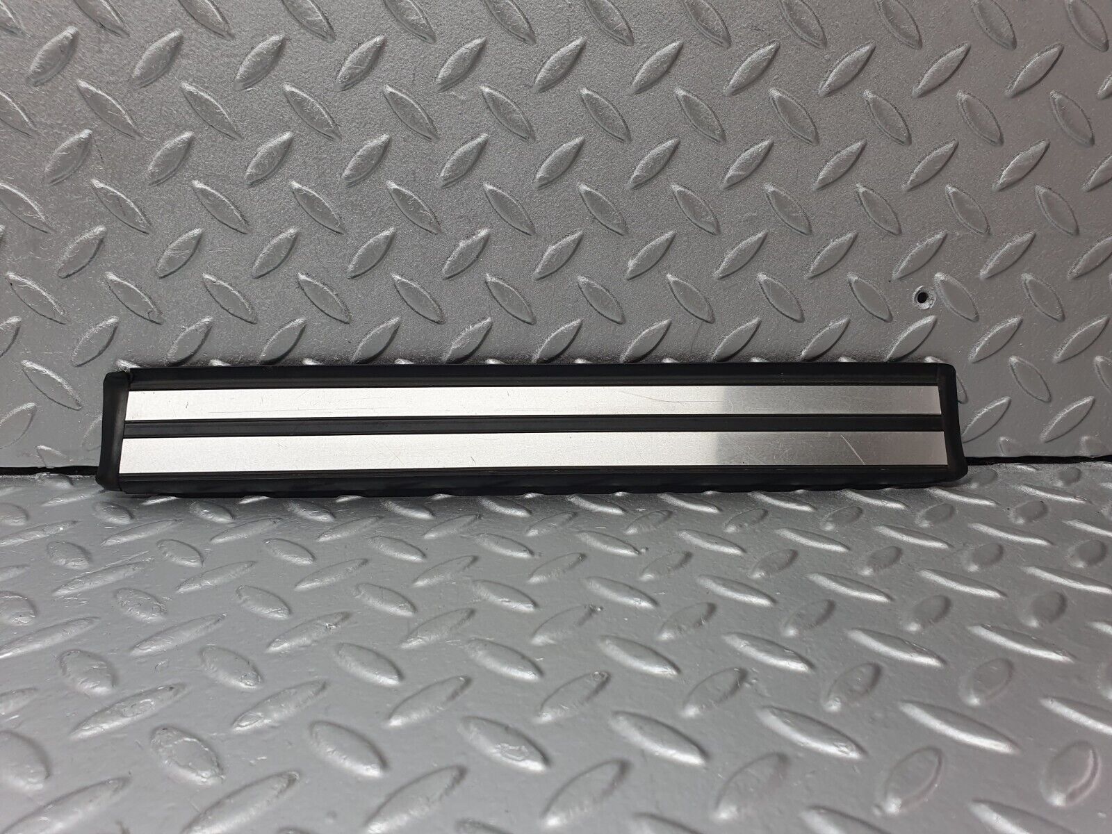 41822 Mercedes-Benz W202 C200 Rear Door Sill Trim 2026800335