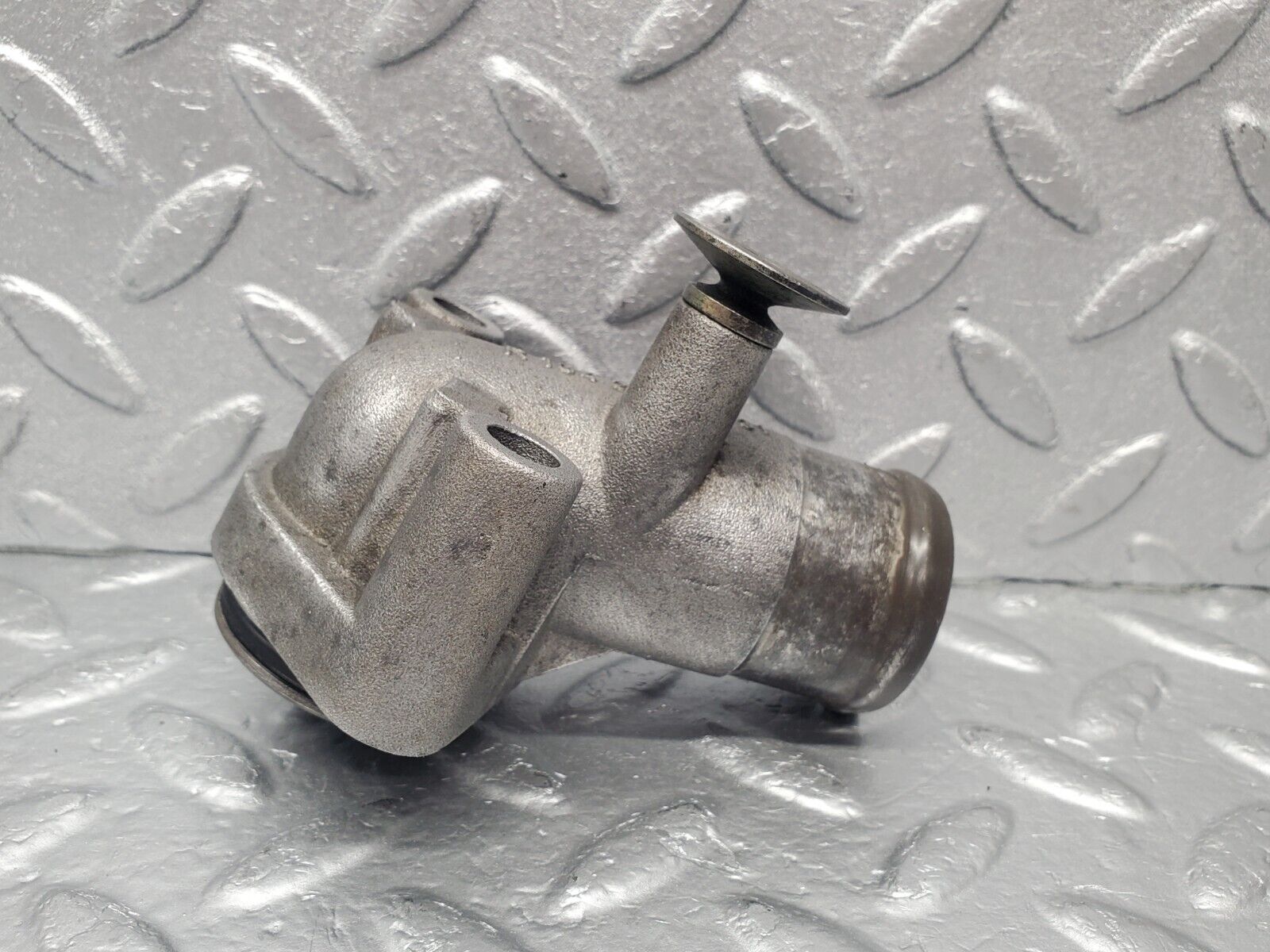 46179 Mercedes-Benz W124 280E Coolant Flange Pipe 1042030431