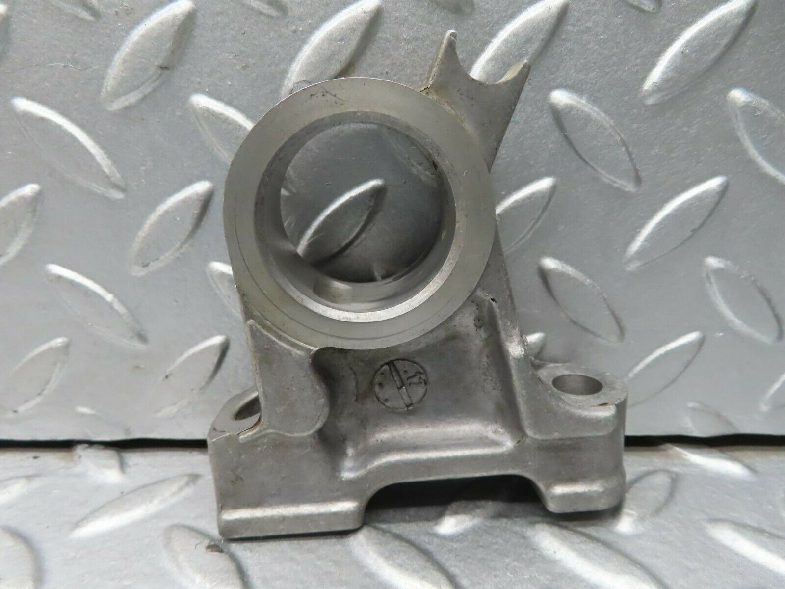 15640 Mercedes-Benz R107 450SL Camshaft Tower Bearing 1160513310