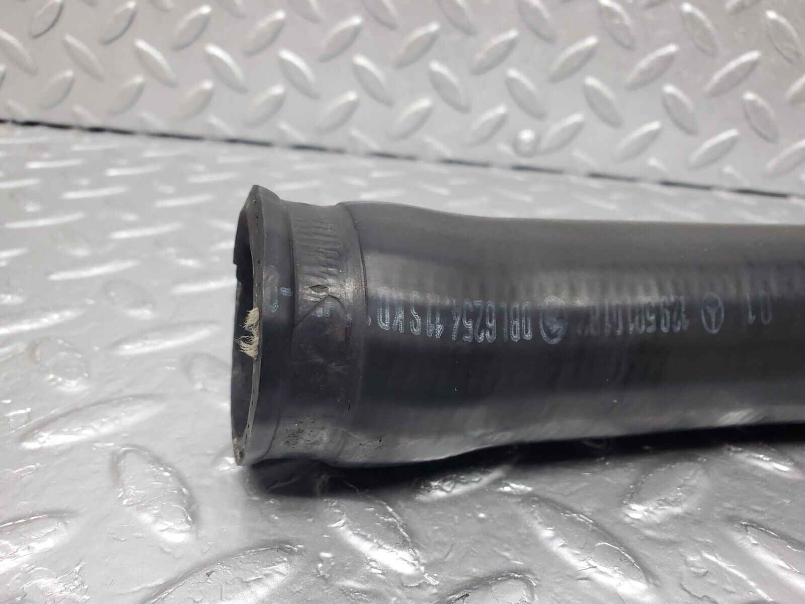 45097 Mercedes-Benz R129 300SL Coupe Radiator Upper Coolant Hose 1295010182