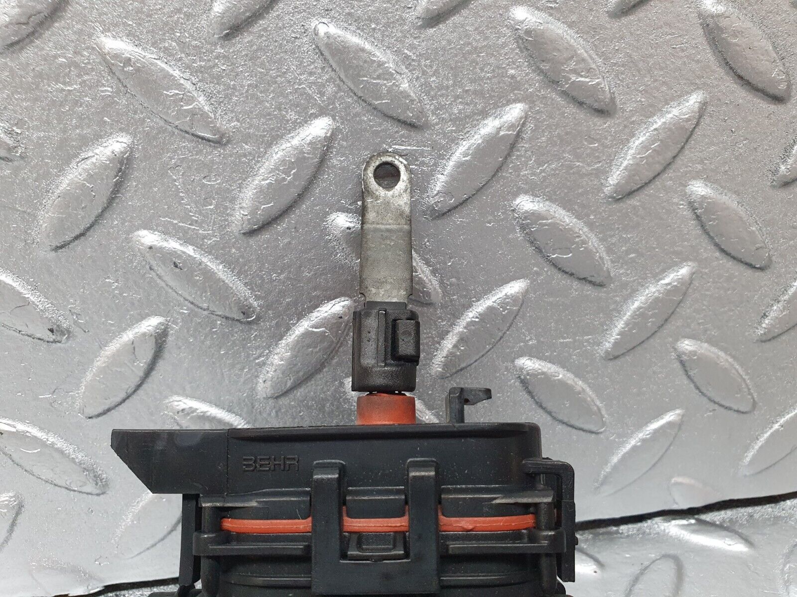 42556 Mercedes-Benz R129 320SL Coupe Heater Box Vacuum Actuator