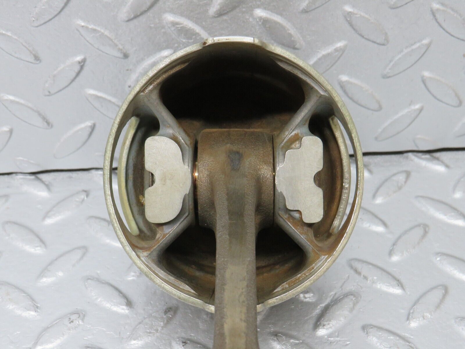 39304 Mercedes-Benz R107 500SL Piston With Connecting Rod 96,515mm