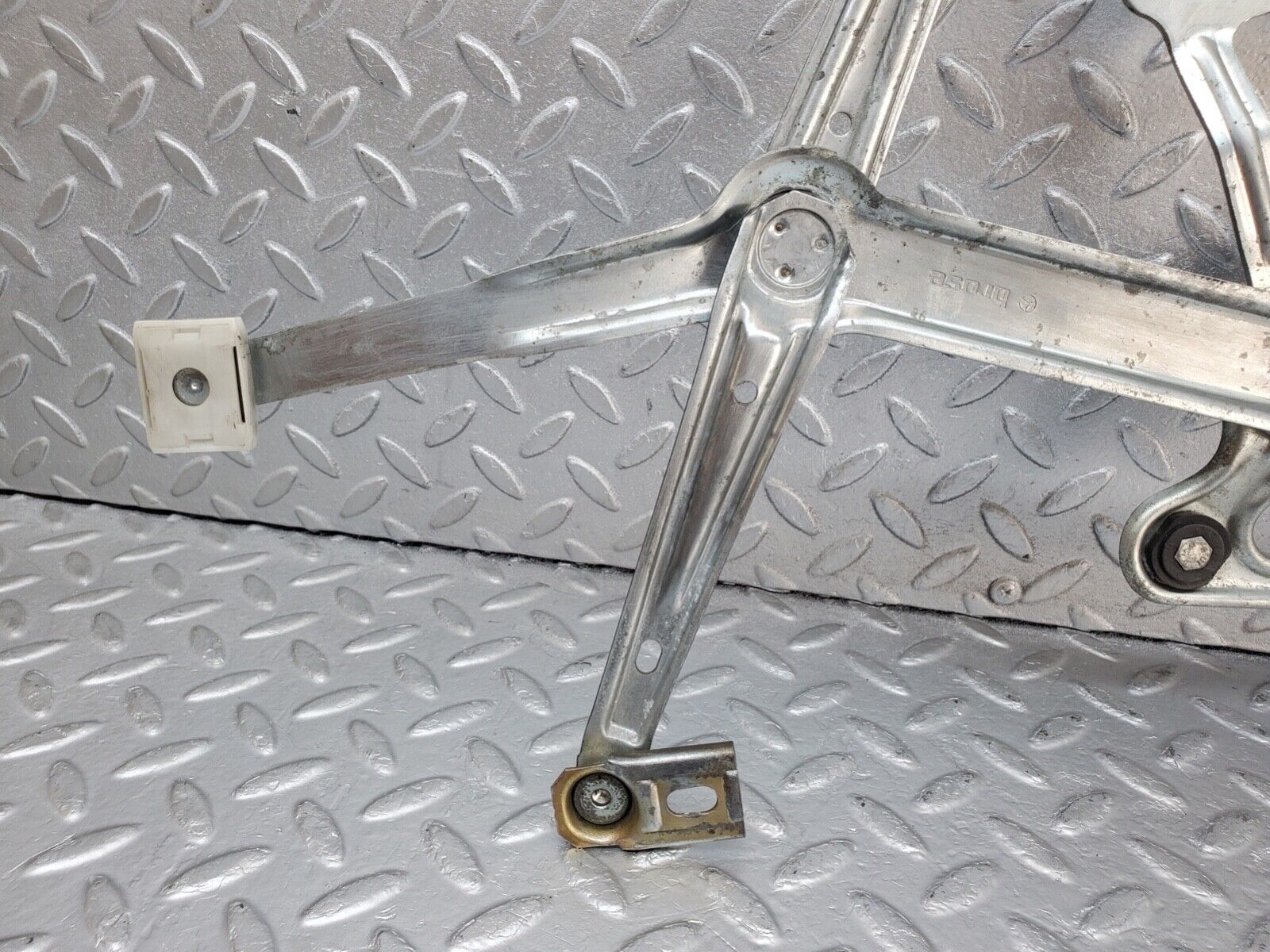 44595 Mercedes-Benz W124 220E Front Left Power Window Regulator