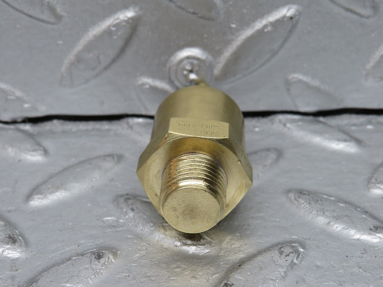 39264 Mercedes-Benz R107 500SL Temperature Sensor VDO 0280130218