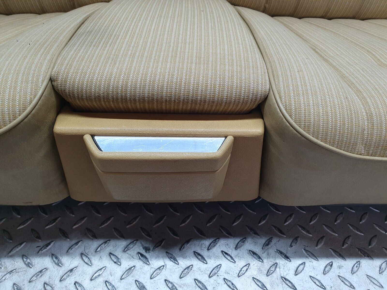 44208 Mercedes-Benz C123 230CE Coupe Rear Seat Beige 1239200316