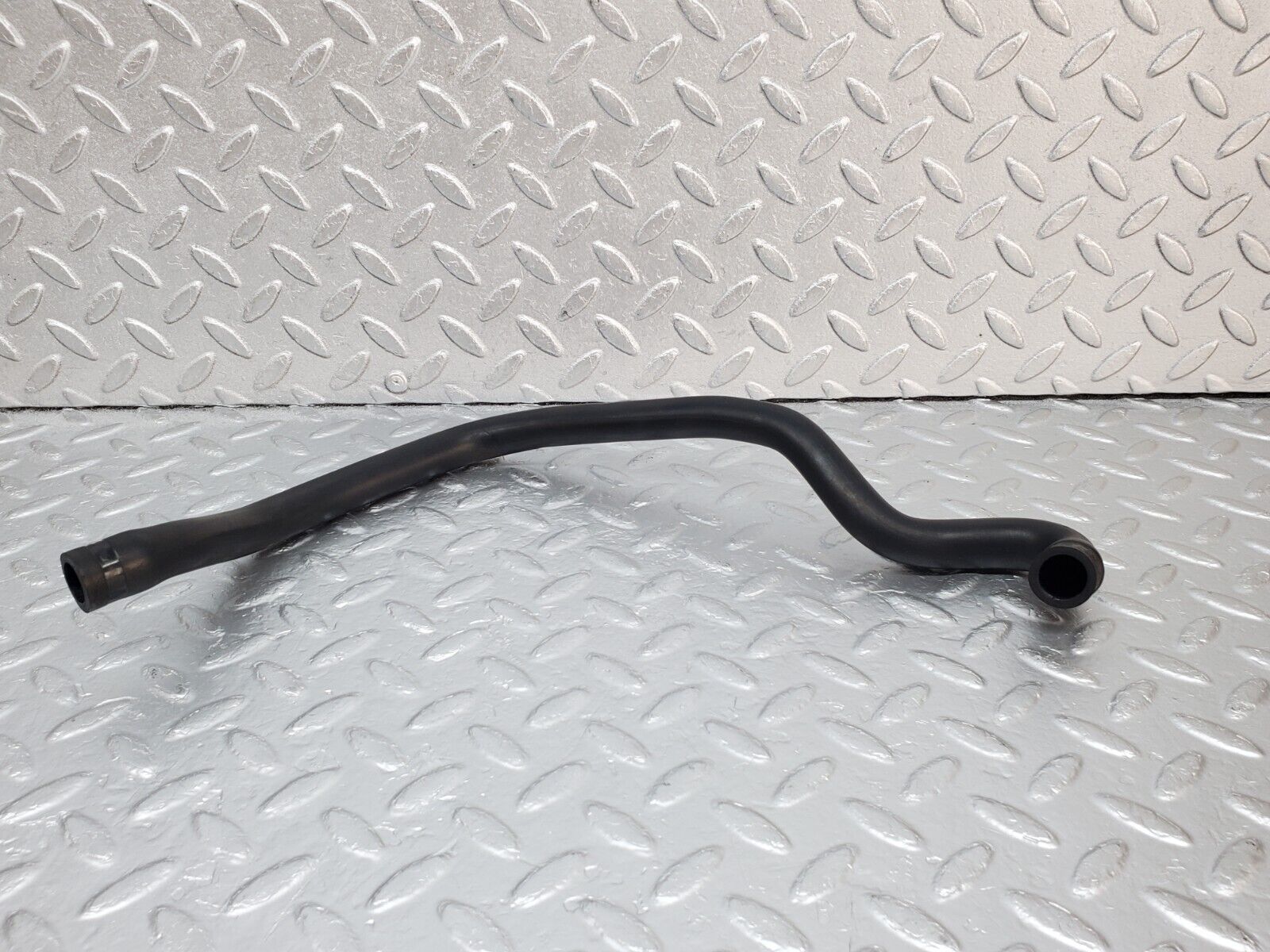 45393 Mercedes-Benz 280E M110.983 Air Intake Pipe