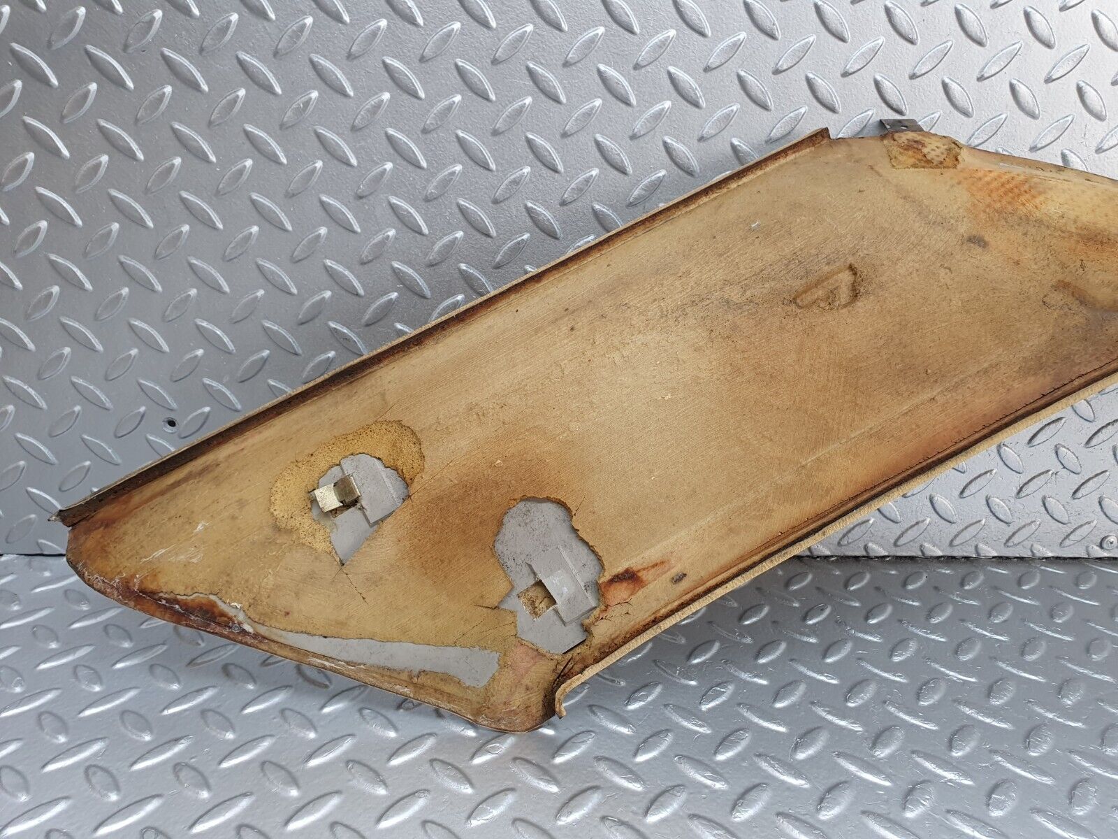 43049 Mercedes-Benz R107 Hardtop C Pillar Cover Right Side