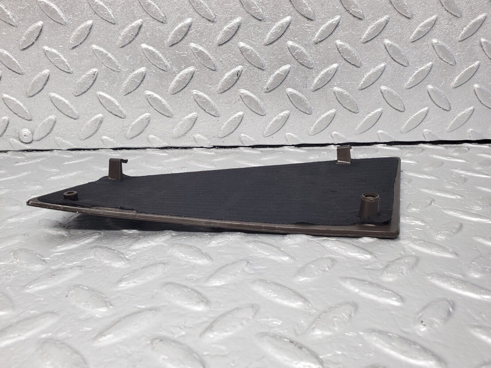 45957 Mercedes-Benz W126 420SE Dashboard Speaker Cover Right Side 1266806939