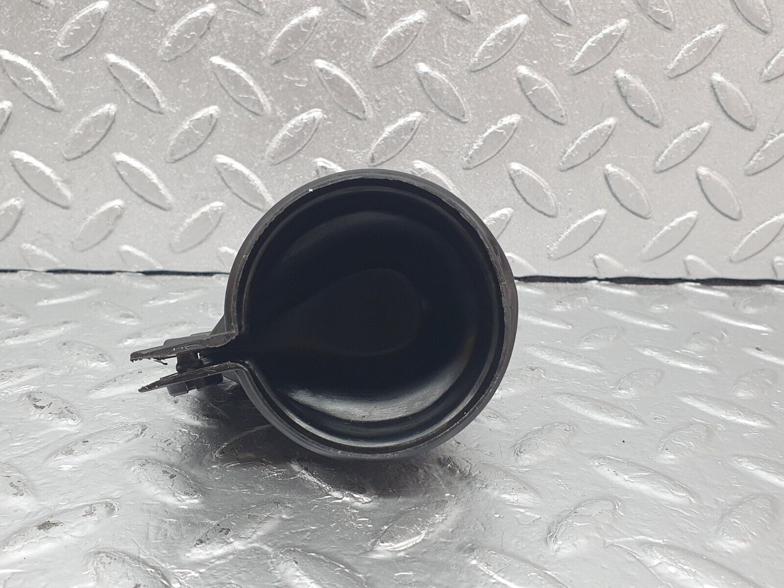 44022 Mercedes-Benz C123 230CE Coupe Ignition Coil Protective Cap 0001581785