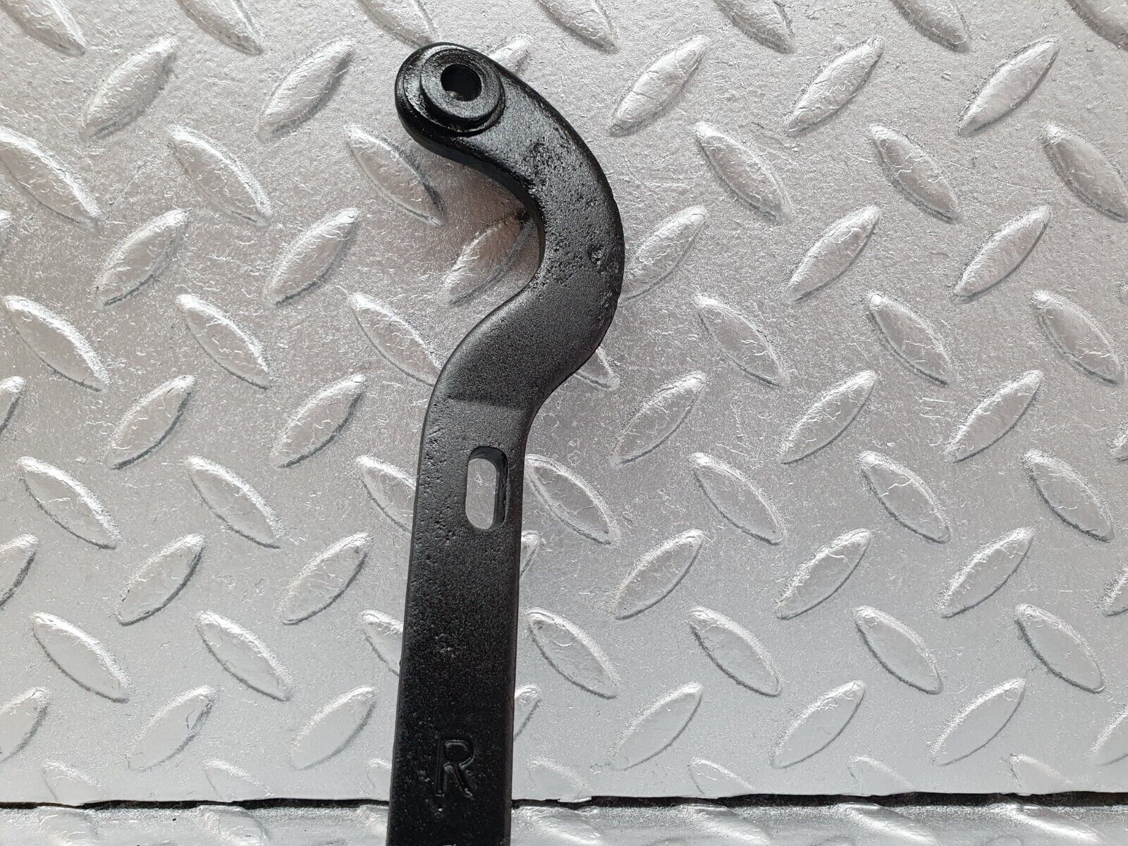 43242 Mercedes-Benz W108 280SE Bonnet Hinge Support Right Side