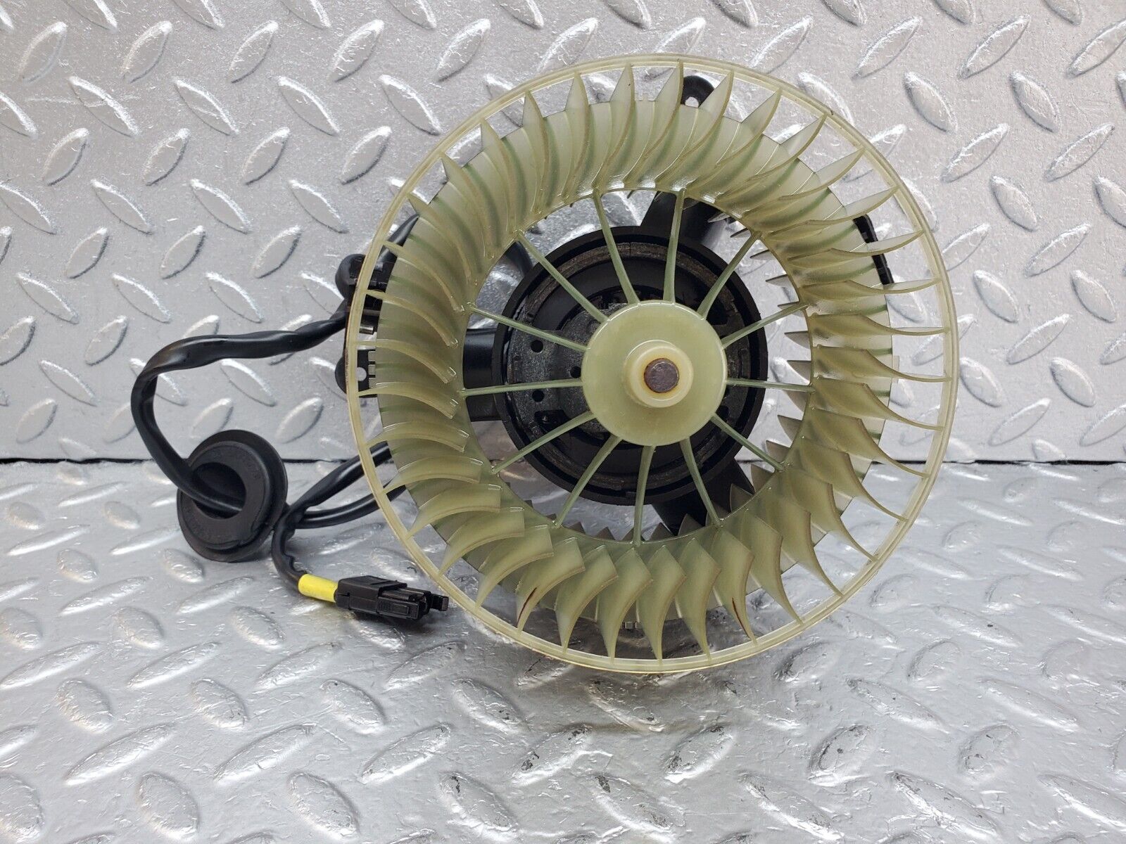44770 Mercedes-Benz W124 220E Heater Blower Motor 0085450828 1149970581