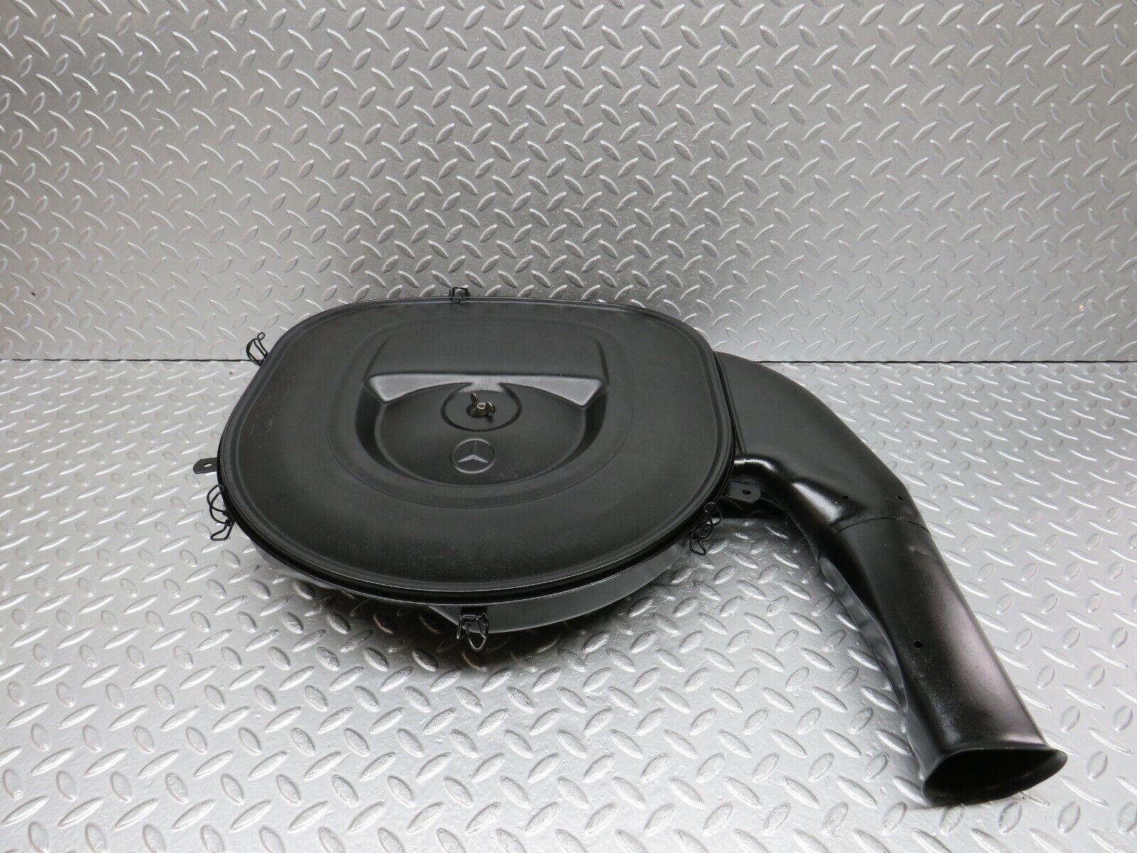 40101 Mercedes-Benz R107 350SL Air Filter Box Housing 0080948902