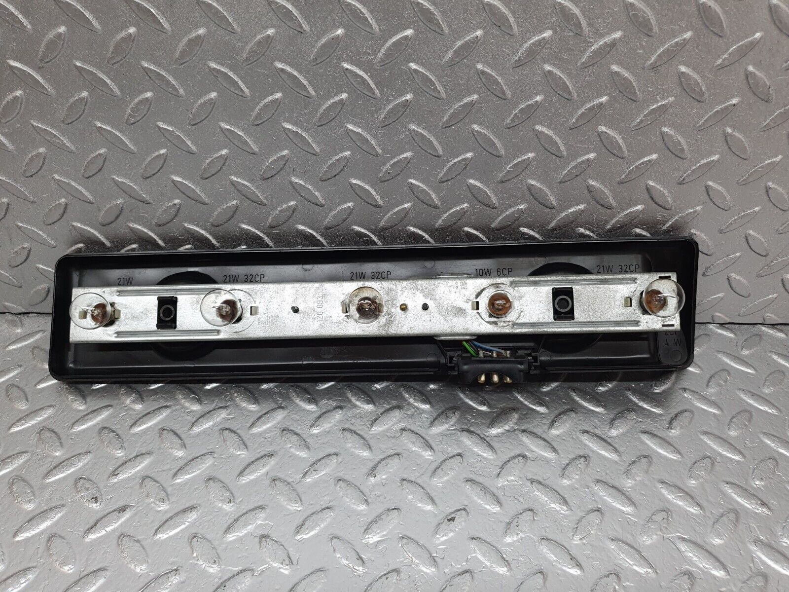 44130 Mercedes-Benz C123 230CE Coupe Tail Light Right Side 22064R