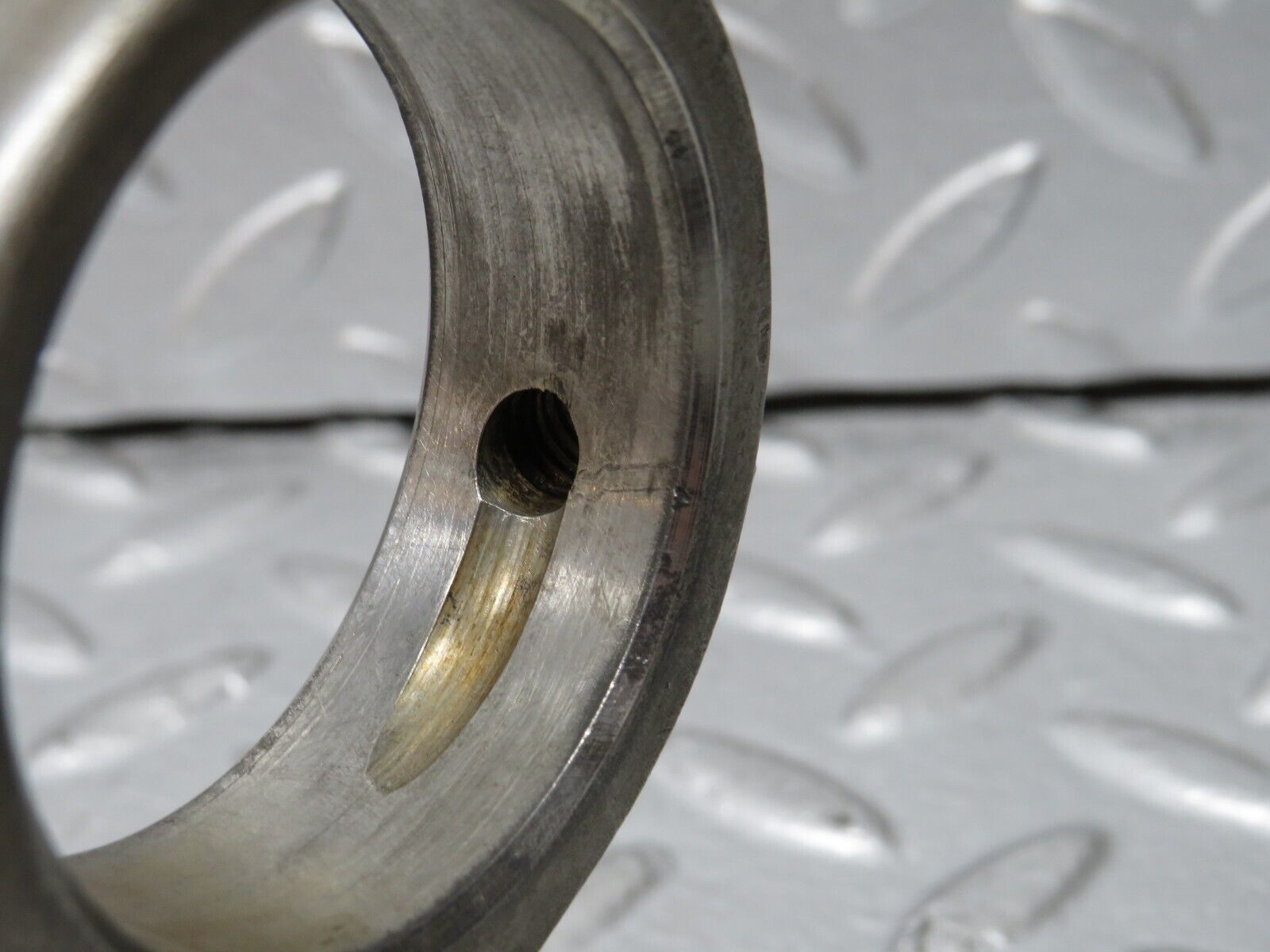 33090 Mercedes-Benz C107 R107 350 V8 Camshaft Tower Bearing 1160512112