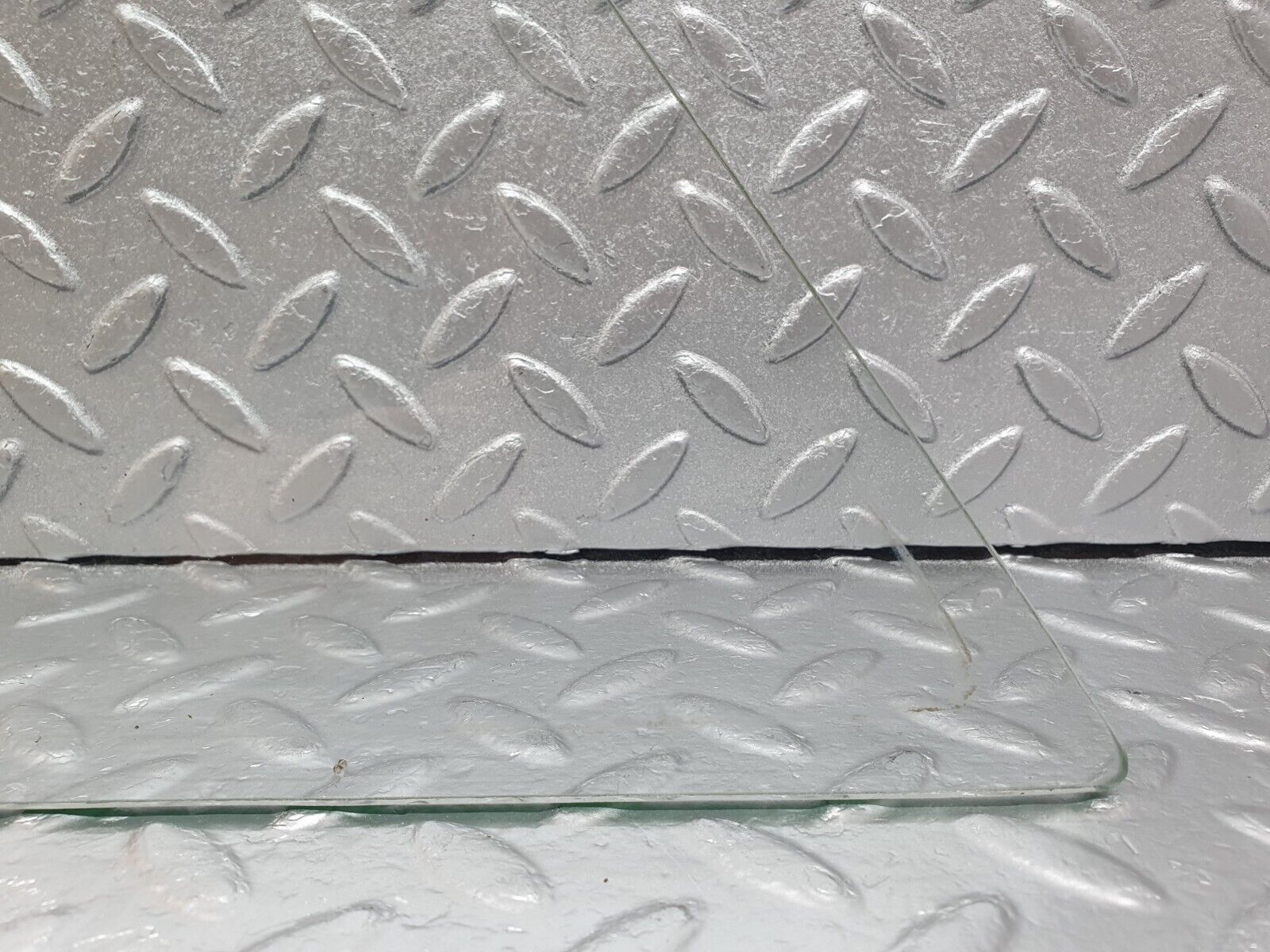 43224 Mercedes-Benz W108 280SE Rear Left Quarter Window Glass