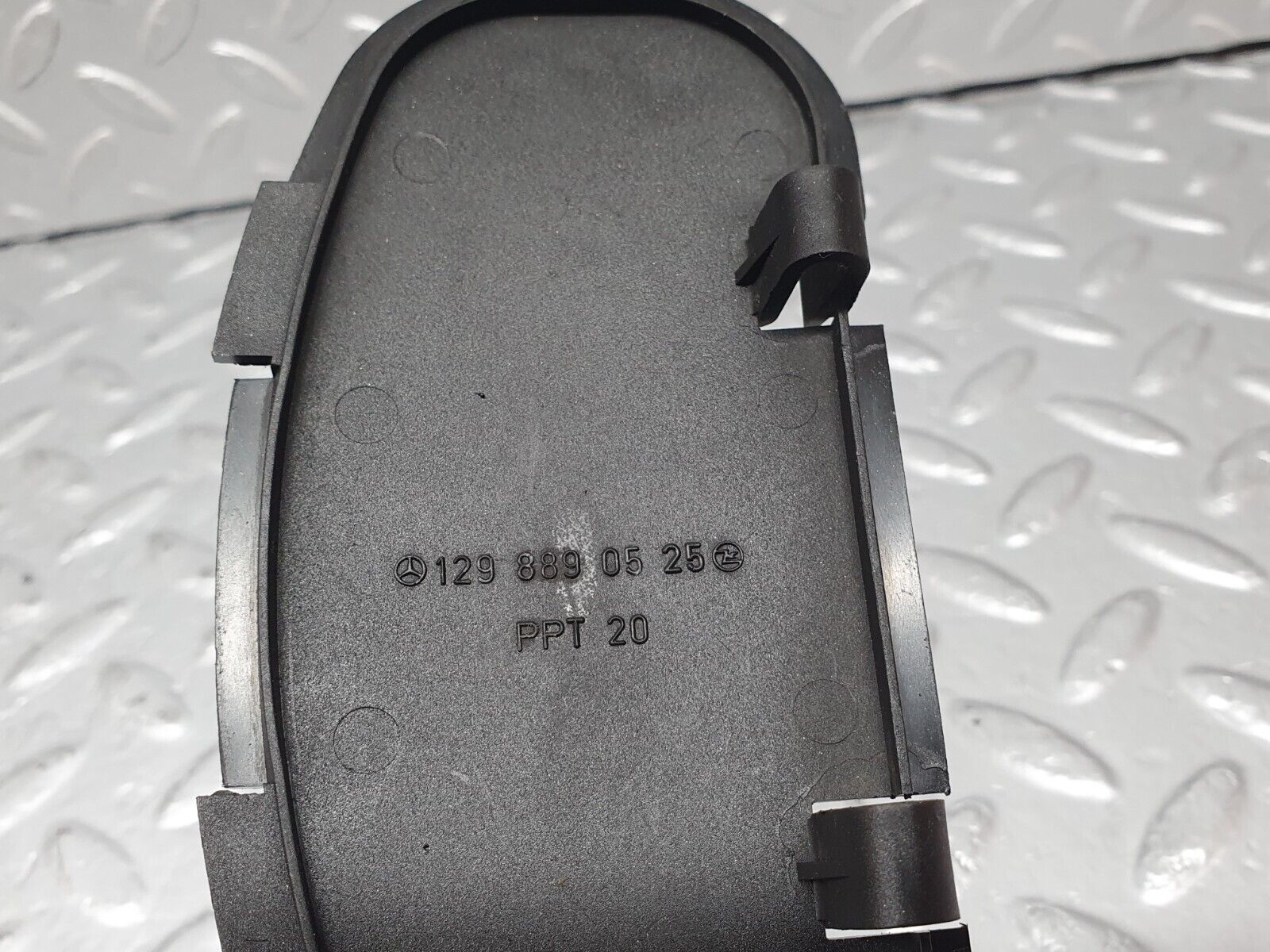 42394 Mercedes-Benz R129 320SL Coupe Washer Nozzle Cover 1298890525