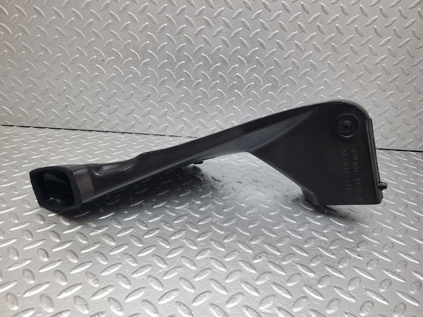 44611 Mercedes-Benz W124 220E Heater Air Duct Vent Left Side 1248310146