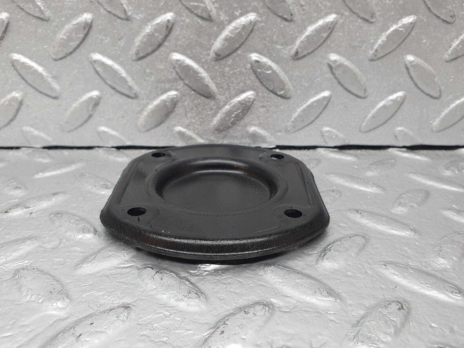 44169 Mercedes-Benz C123 230CE Coupe Camshaft Access Cover Plate