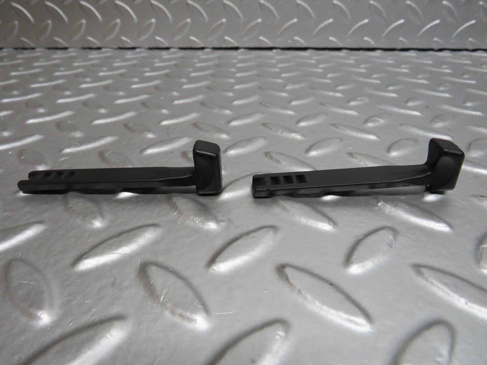 40131 Mercedes-Benz R107 350SL Heater Control Knob 2x