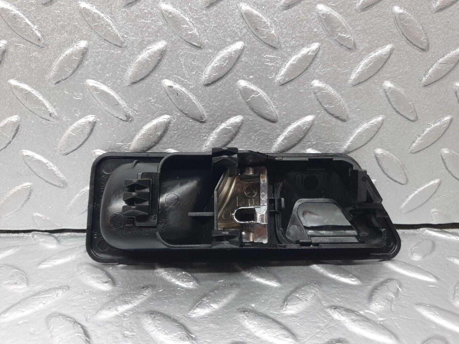42779 Mercedes-Benz W201 190 2.0L Left Interior Door Handle 2017660164