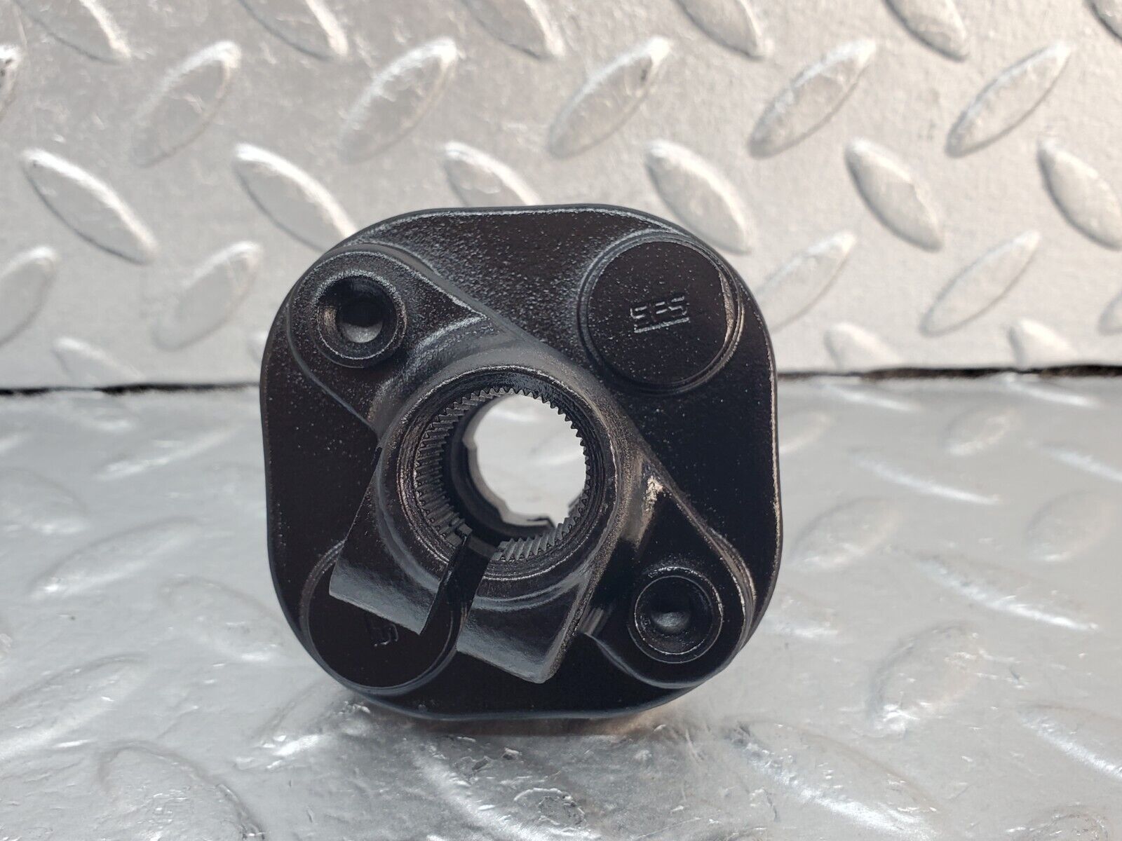 45945 Mercedes-Benz W126 420SE Steering Column Lower Shaft Connector