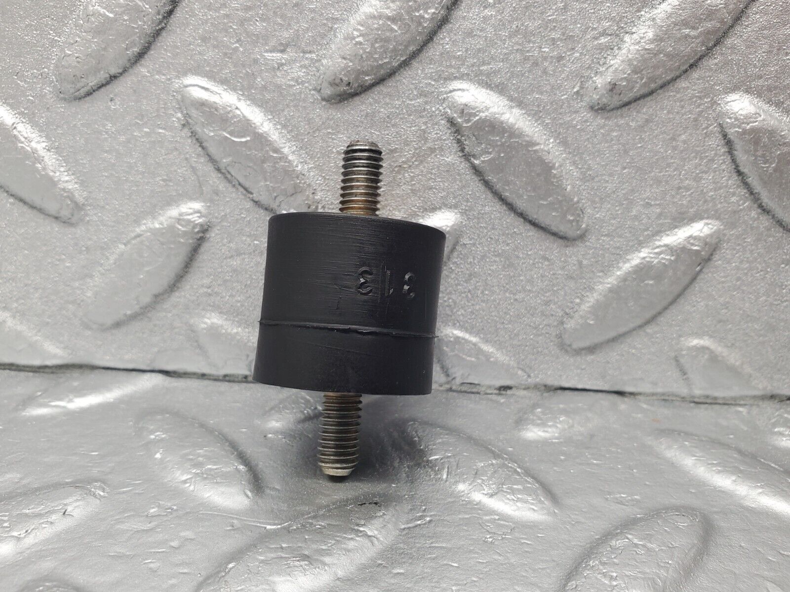 46321 Mercedes-Benz W123 230E Air Filter Box Housing Holder 3X