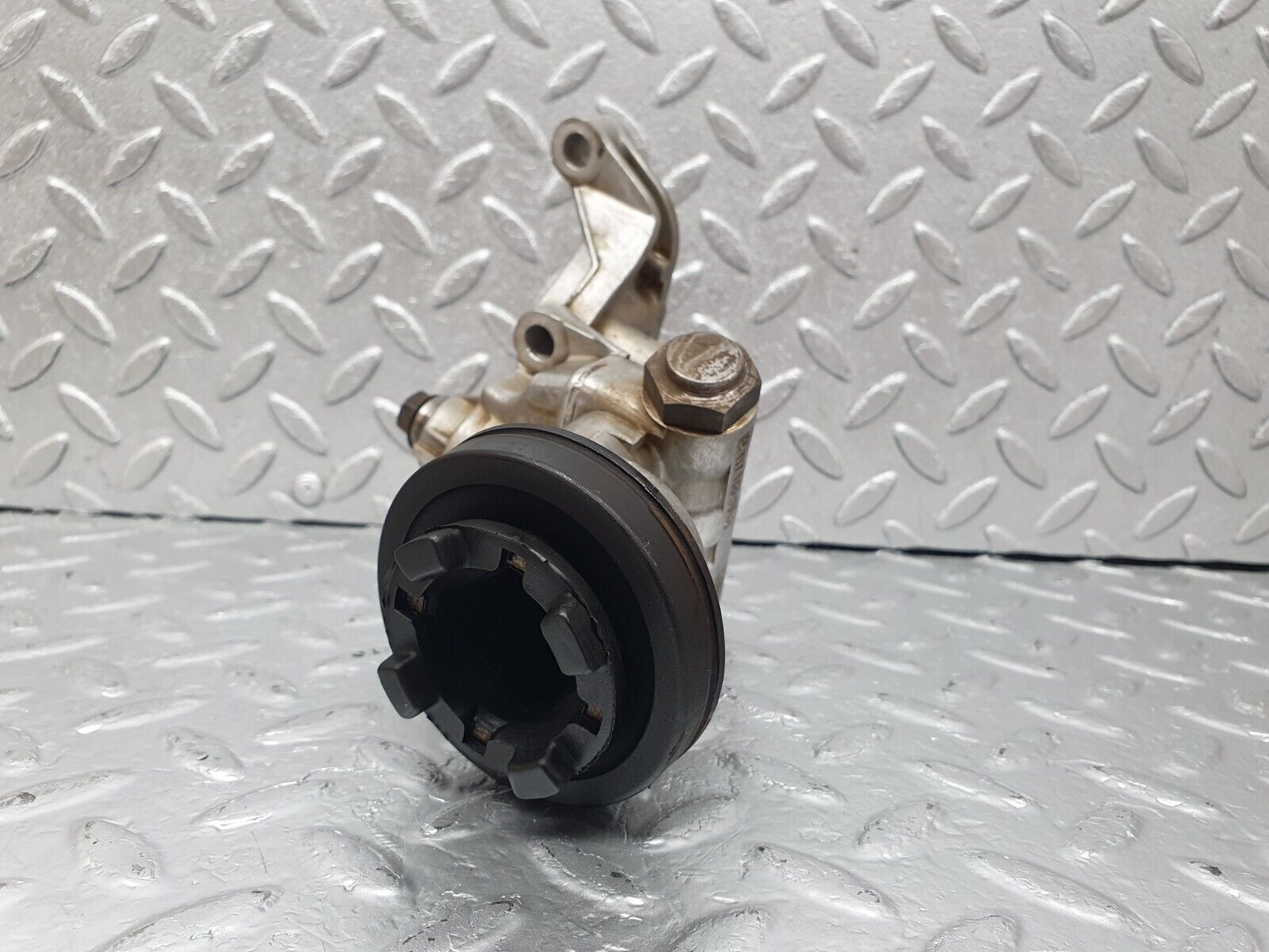 43835 Mercedes-Benz C126 380SEC Coupe Oil Pump 1171860001 1171810001