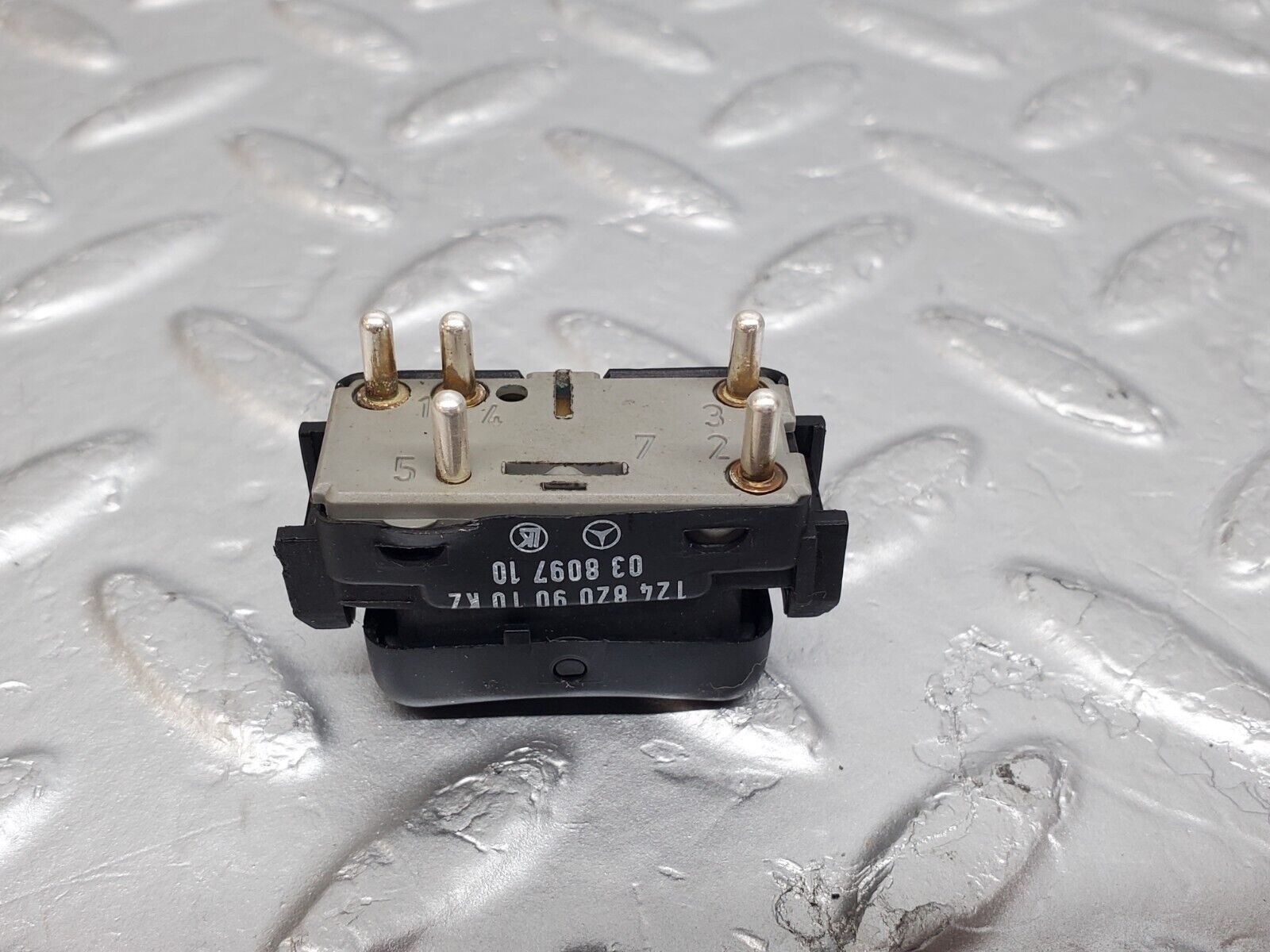 44711 Mercedes-Benz W124 220E Electric Window Switch Right Side 1248209010