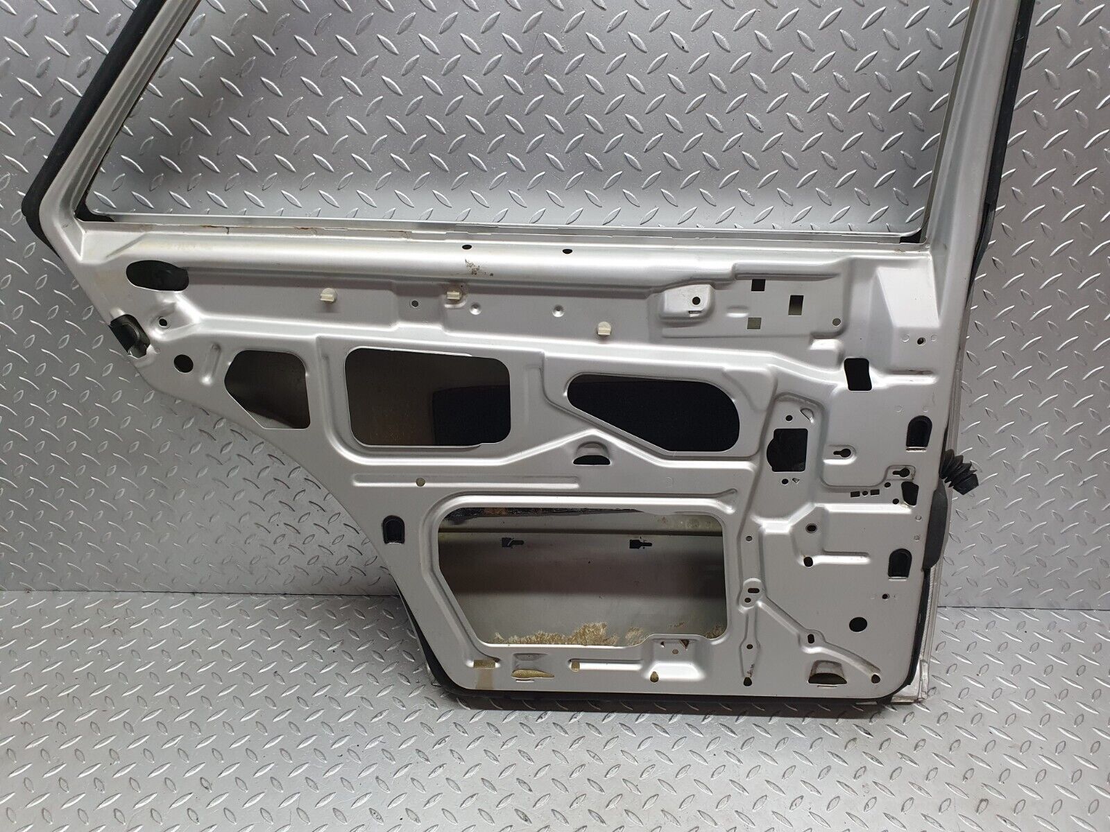 42972 Mercedes-Benz W201 190 Rear Left Door