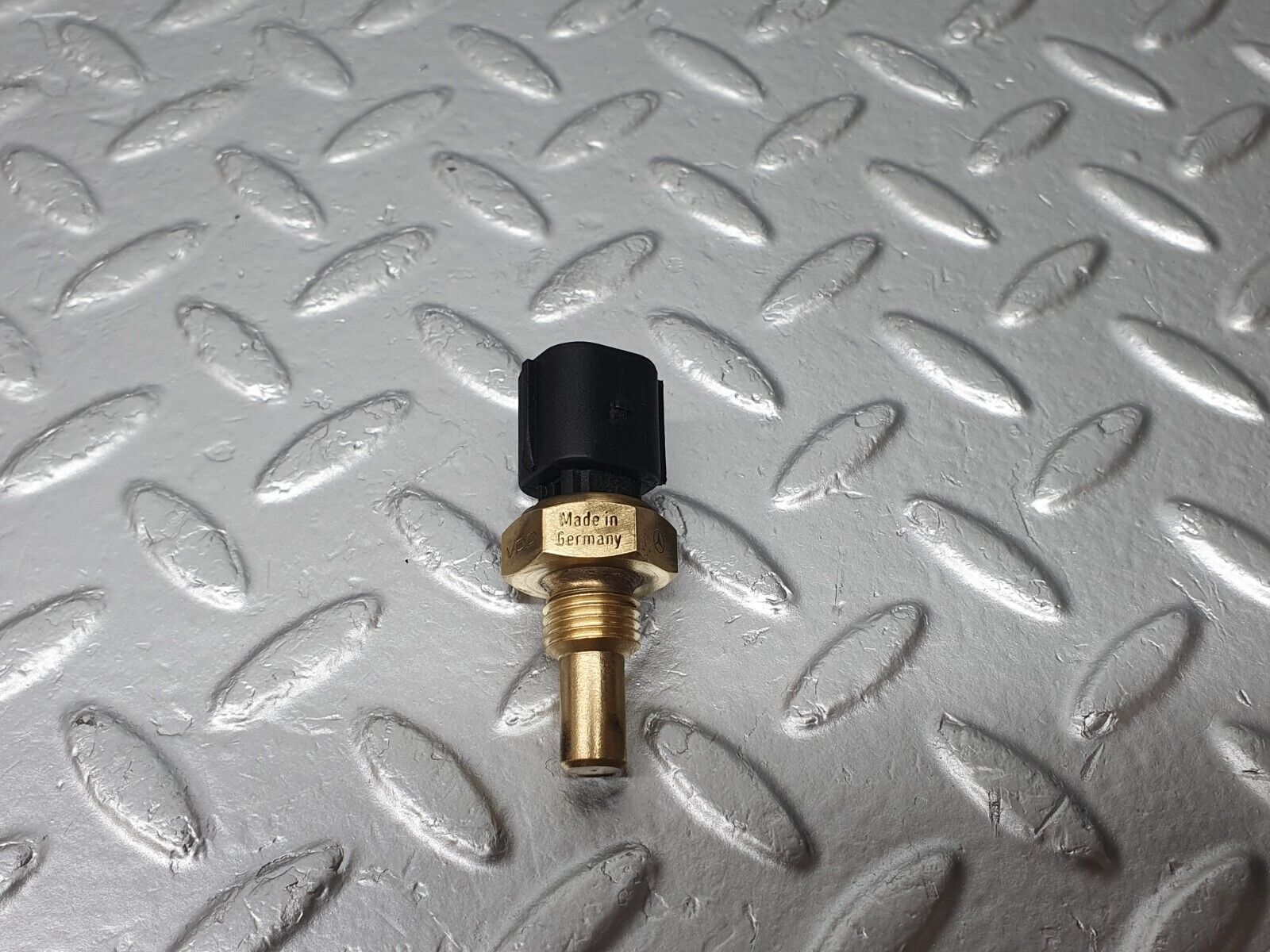 42381 Mercedes-Benz R129 320SL Coupe Coolant Temperature Sensor VDO 0115425117