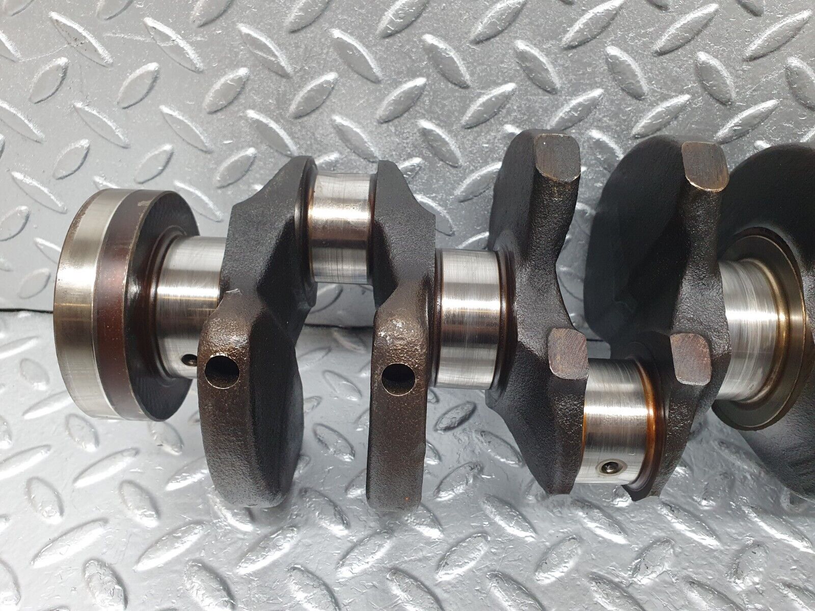 44204 Mercedes-Benz C123 230CE Coupe Crankshaft 10201