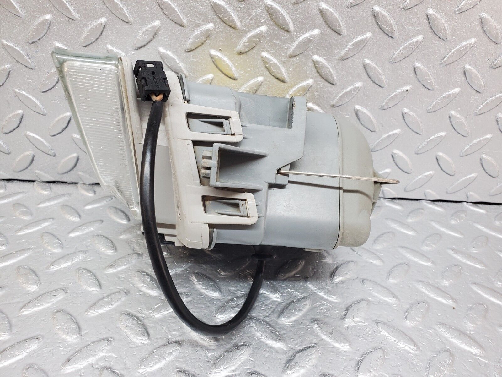 45195 Mercedes-Benz R129 300SL Coupe Front Left Fog Light Bosch 1298200156 1305621245