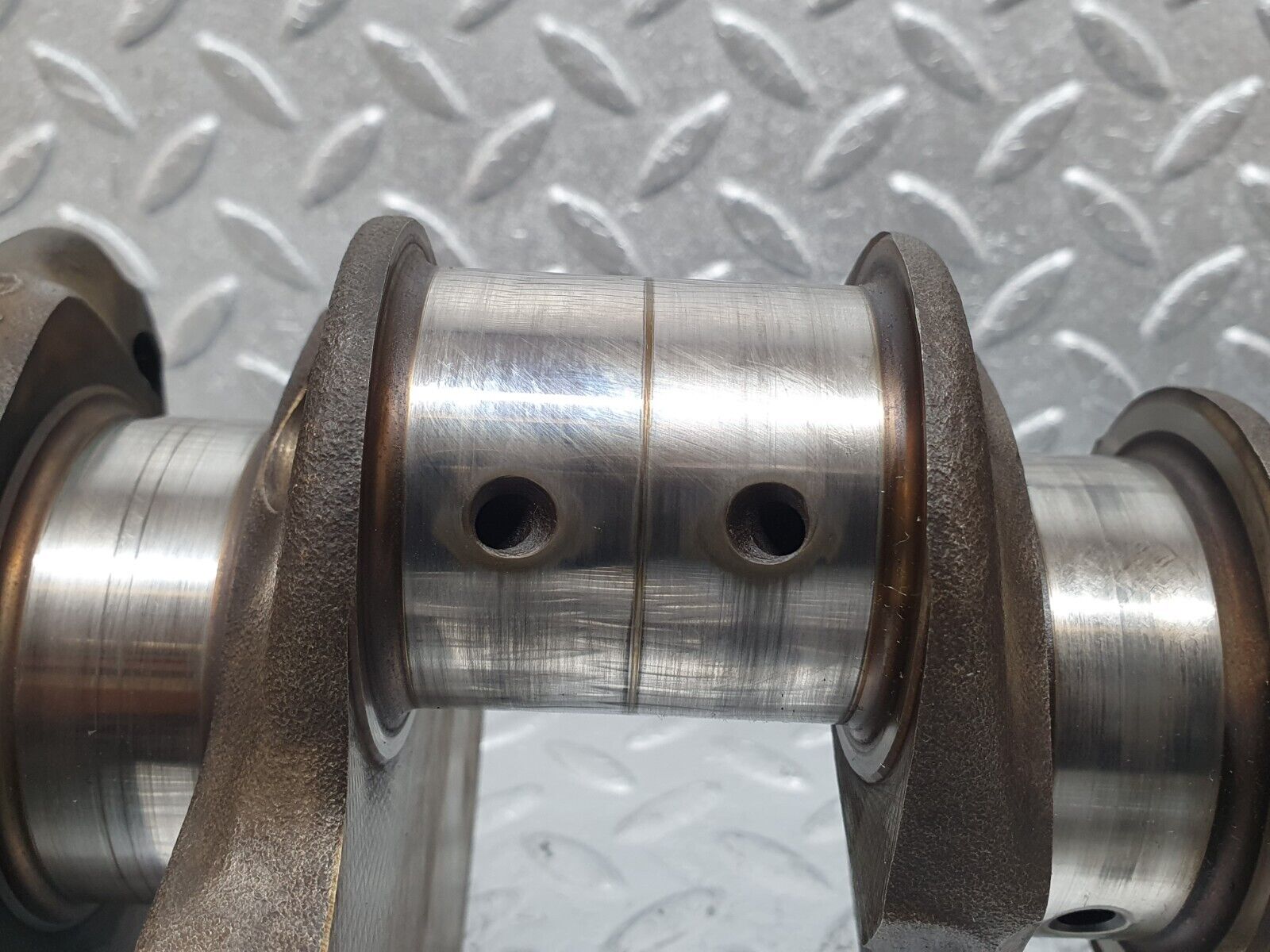 43811 Mercedes-Benz C126 380SEC Coupe Crankshaft 1160312201