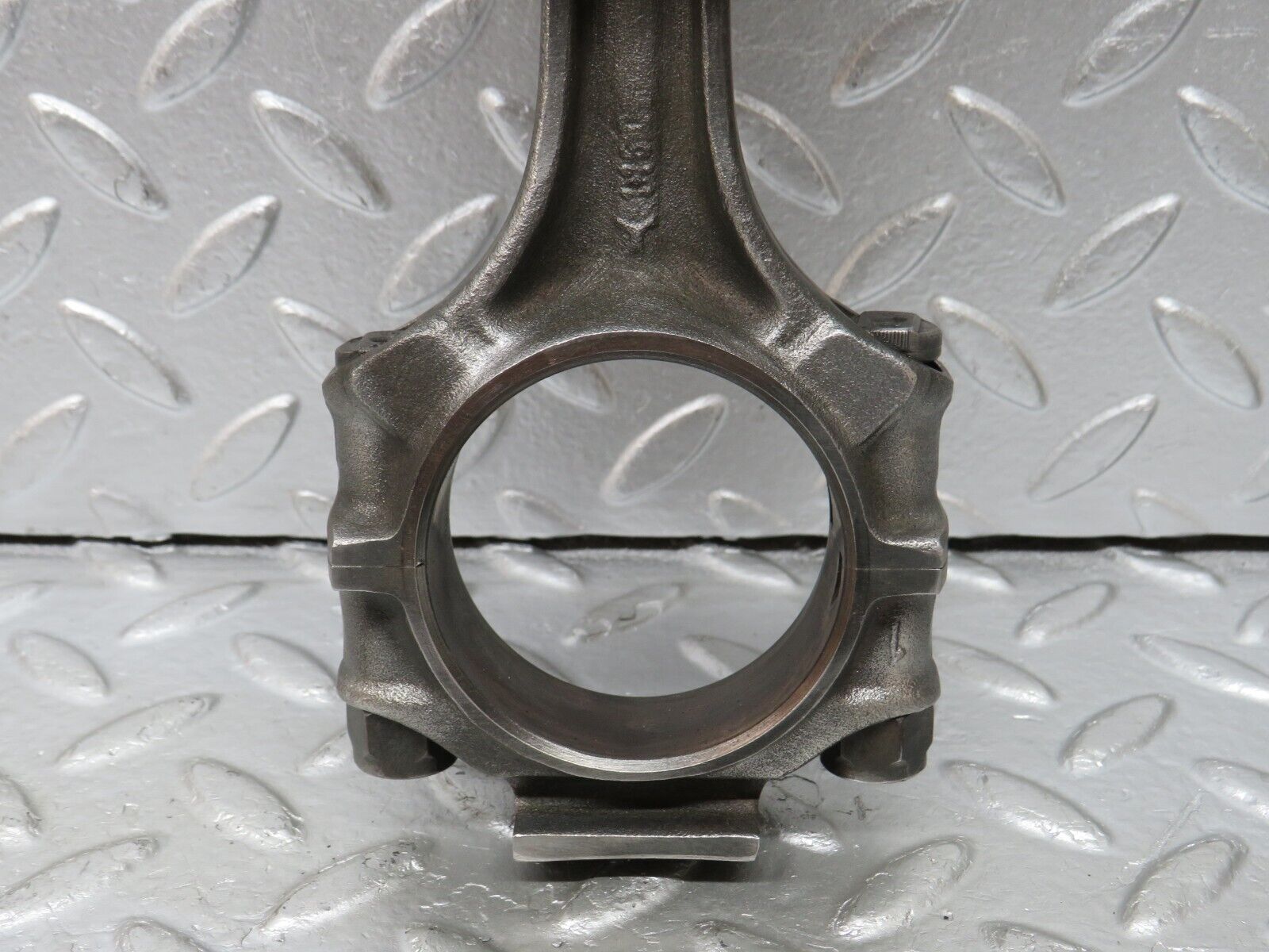 32989 Mercedes-Benz C107 R107 350 V8 Piston With Connecting Rod 92mm 11607