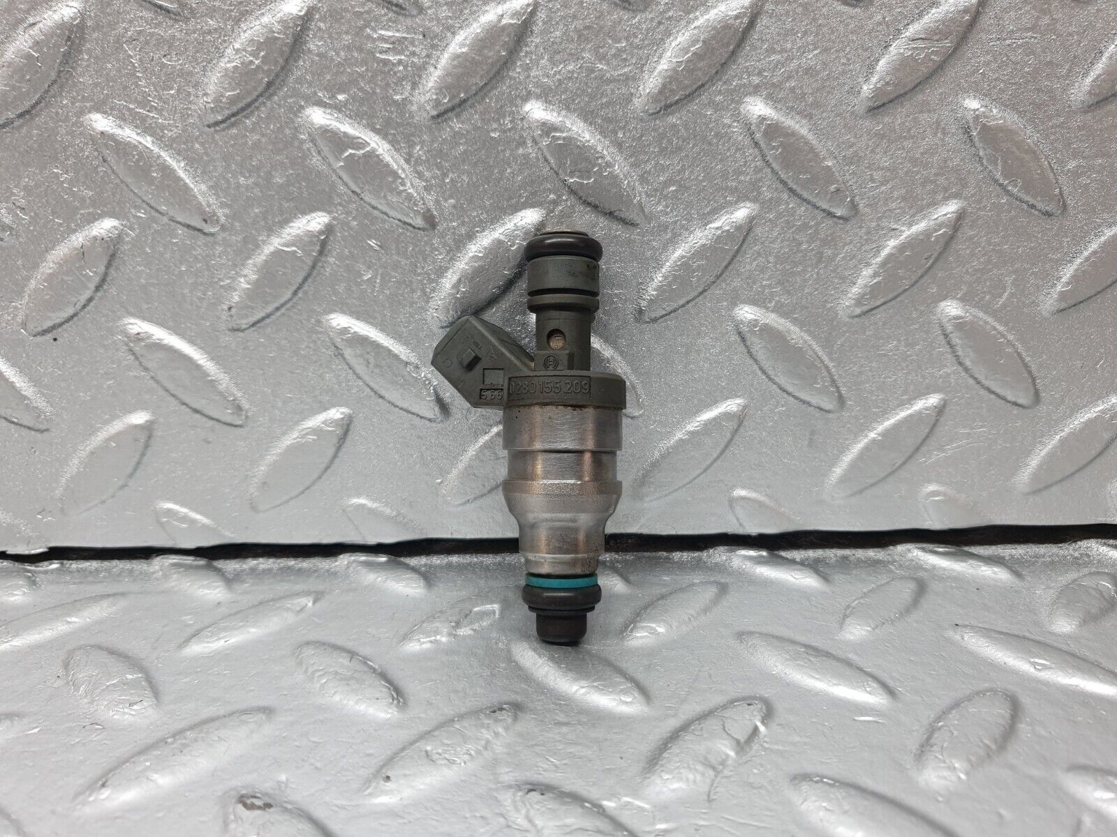 42371 Mercedes-Benz R129 320SL Coupe Fuel Injector Bosch 0000787323 0280155209